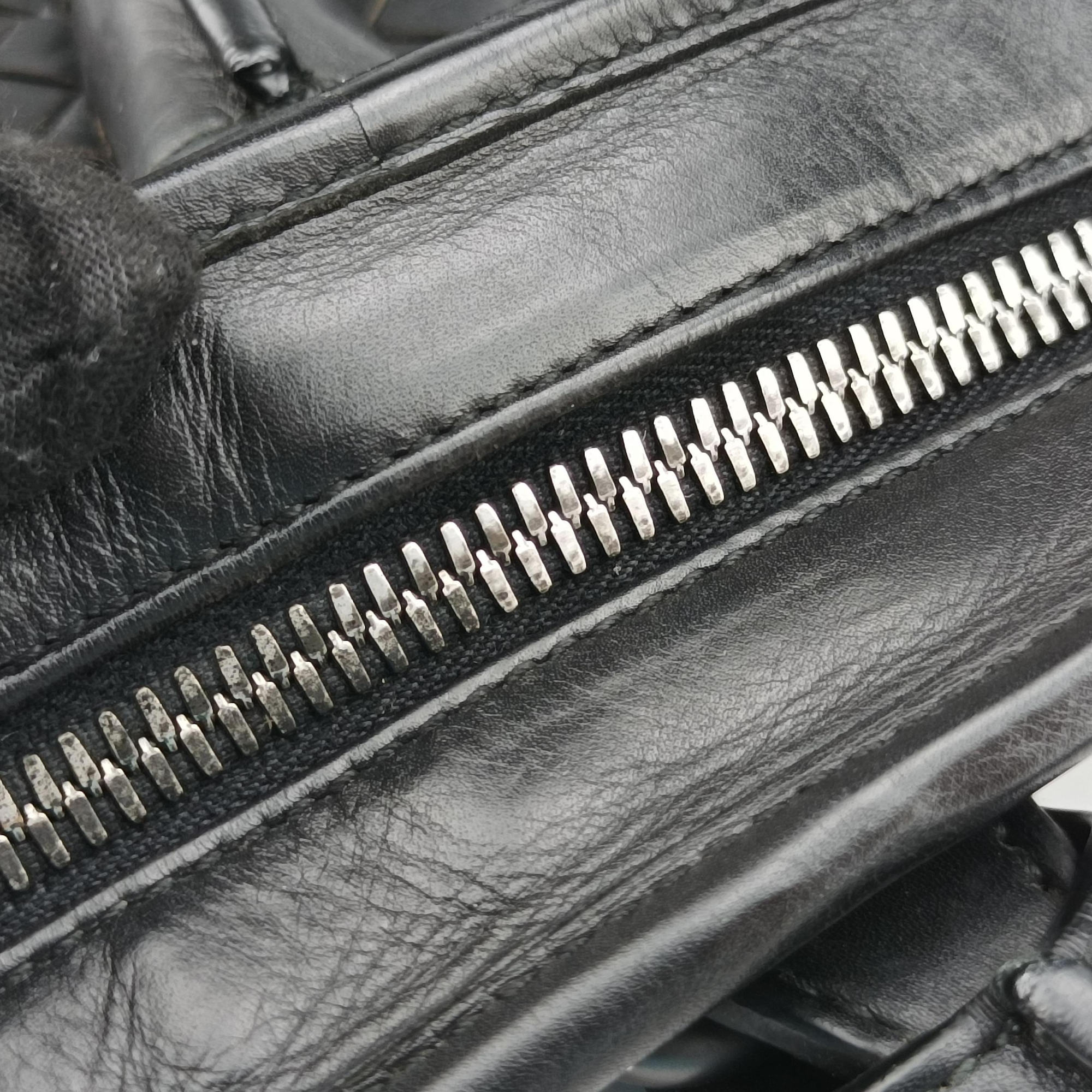 Secondhand Bottega Veneta Intrecciato Black lambskin  shoulderbag | stylenewstar