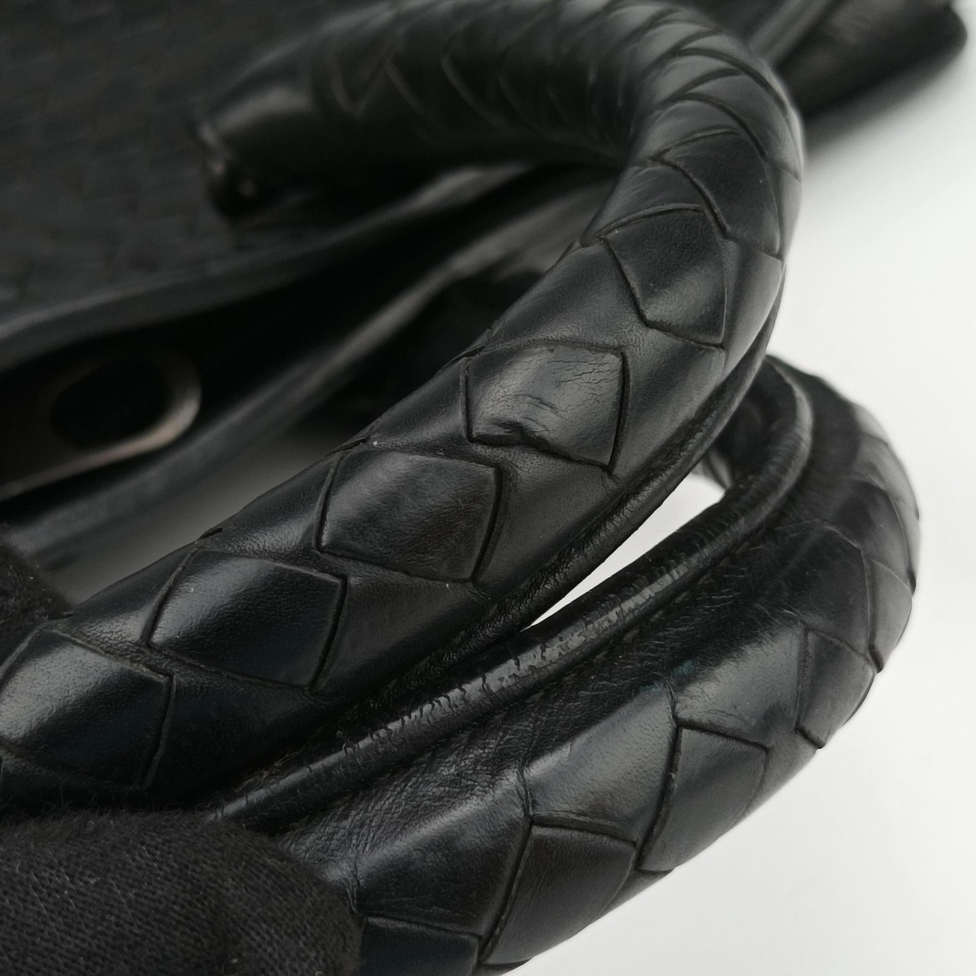 Secondhand Bottega Veneta Intrecciato Black lambskin  shoulderbag | stylenewstar