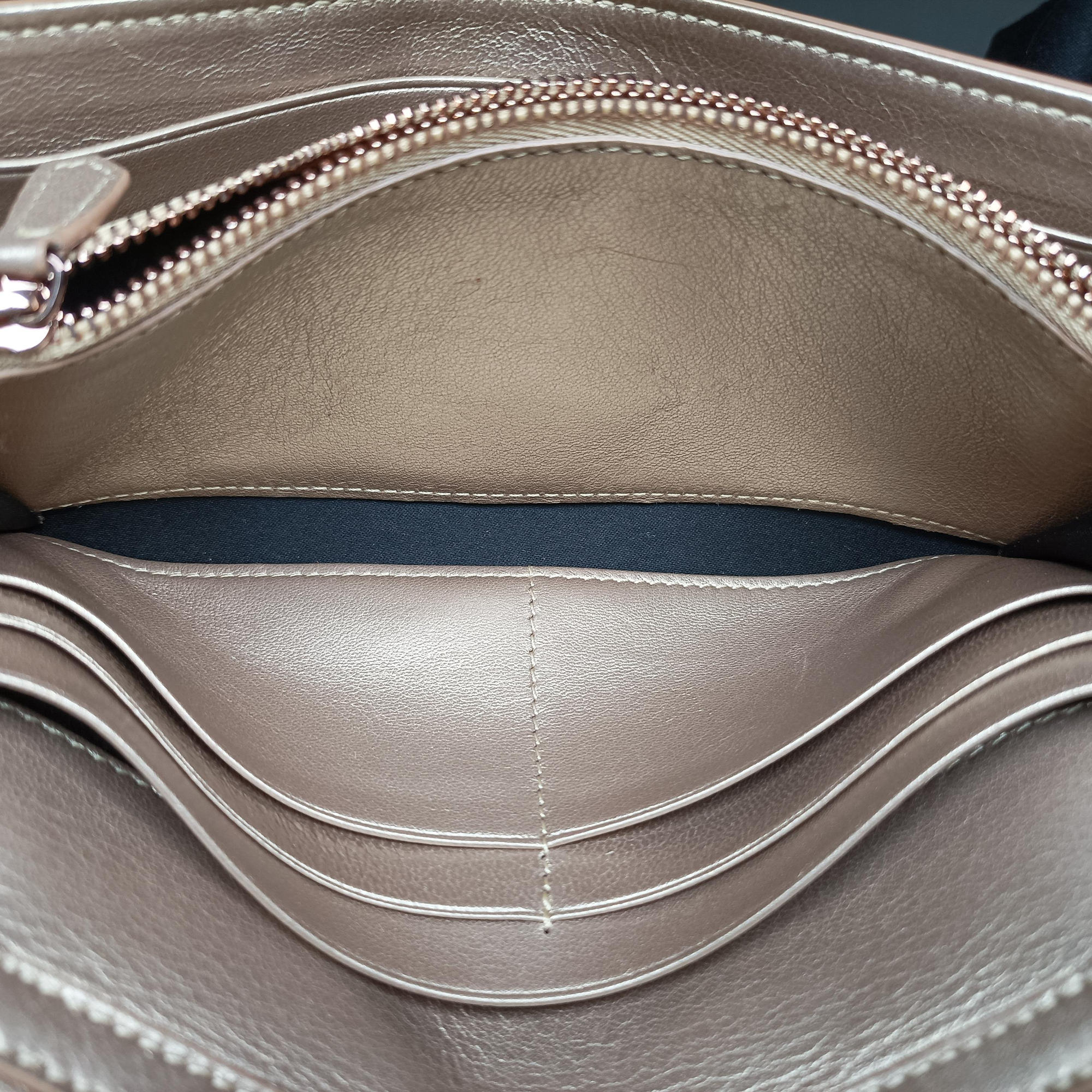 Pre-owned VERSACE Medusa Golden Patent leather  shoulderbag | stylenewstar