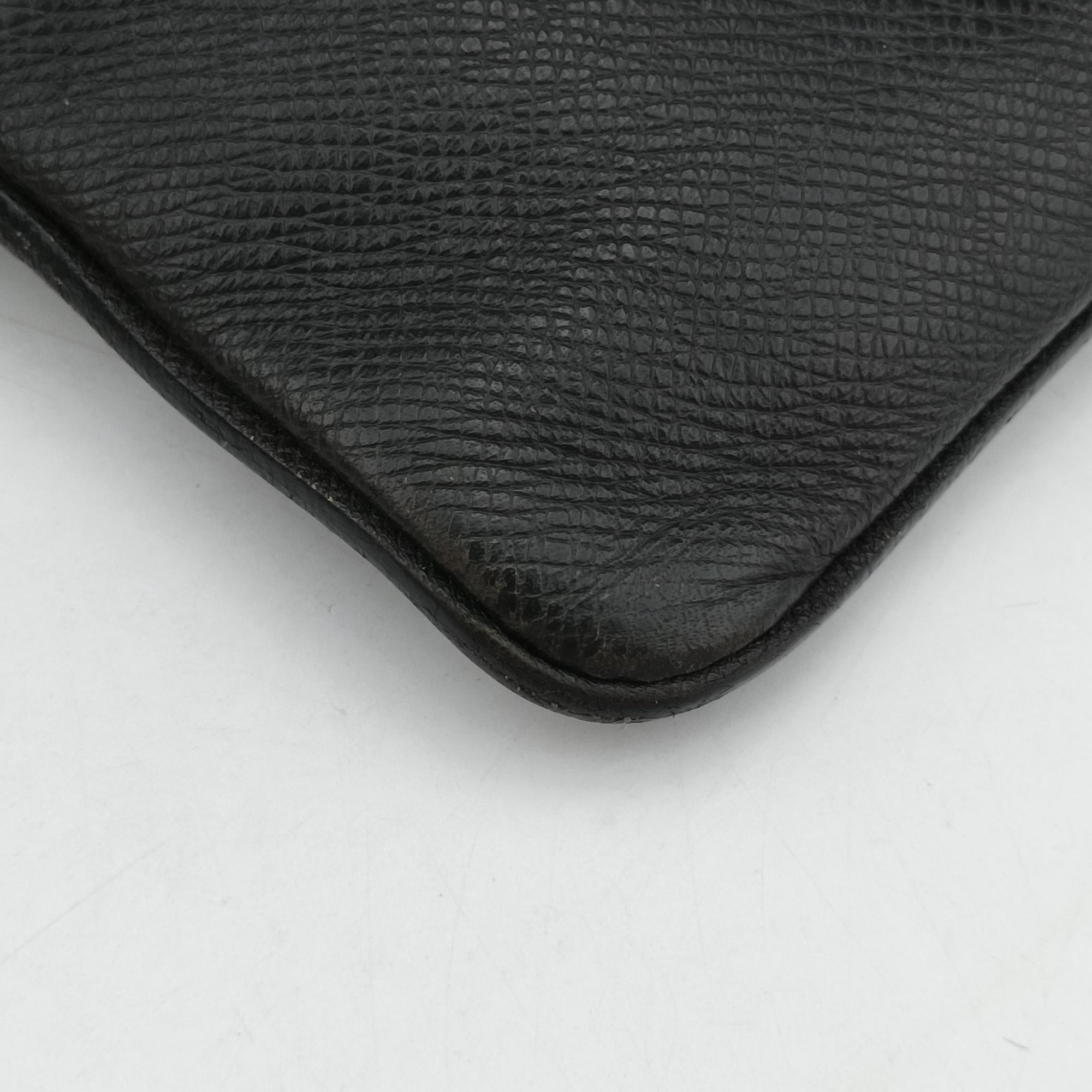 Pre-owned Louis Vuitton SASHA Grey TAIGA M32630 shoulderbag | stylenewstar
