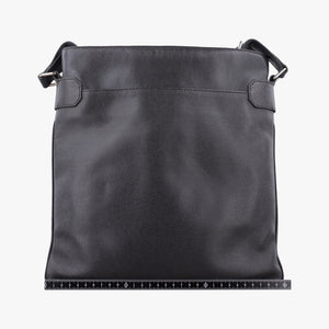 Pre-owned Louis Vuitton SASHA Grey TAIGA M32630 shoulderbag | stylenewstar