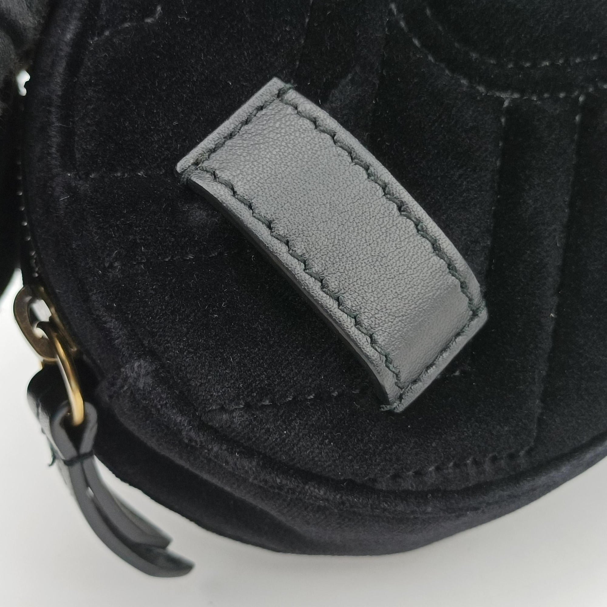 Pre-owned Gucci GG Marmont Black velour 476484 bum bag/waist bag | stylenewstar