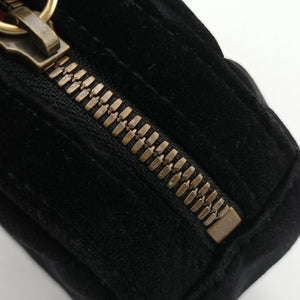 Pre-owned Gucci GG Marmont Black velour 476484 bum bag/waist bag | stylenewstar