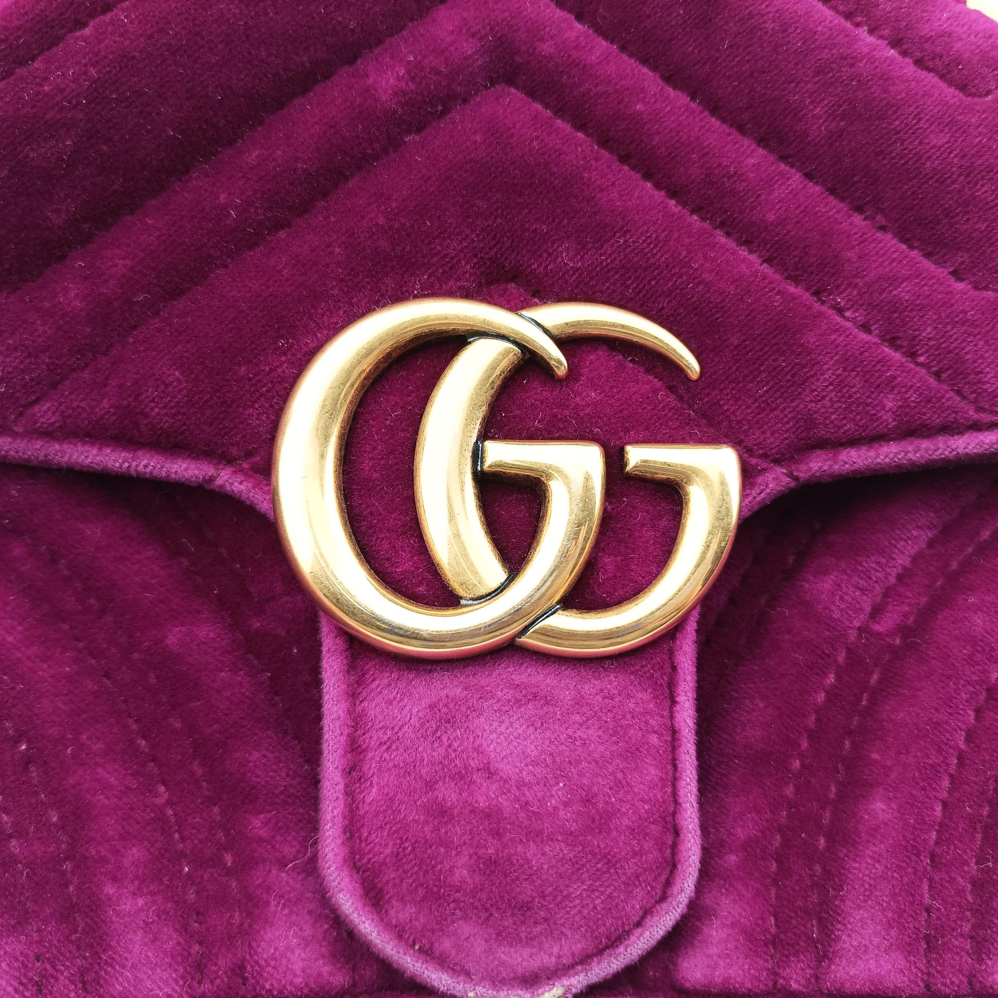 Pre-owned Gucci GG Marmont Purple velour 446744 shoulderbag | stylenewstar