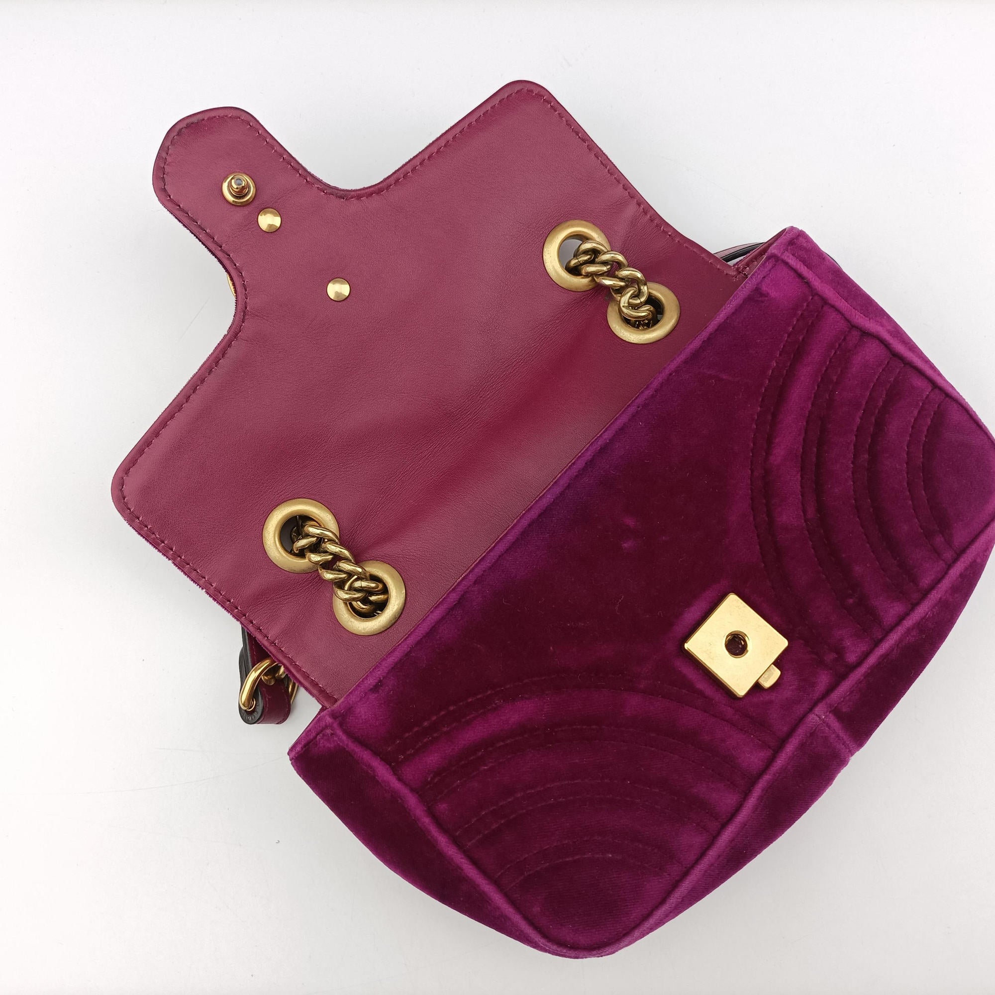 Pre-owned Gucci GG Marmont Purple velour 446744 shoulderbag | stylenewstar