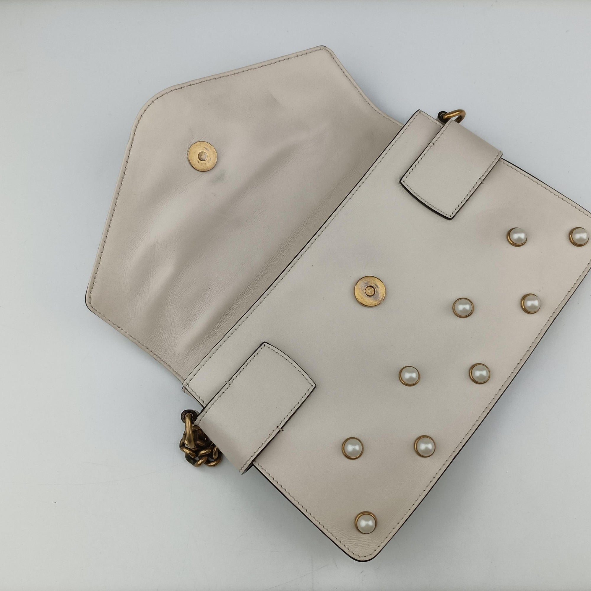 Pre-owned Gucci Broadway Pearl Bee White Leather 453778 shoulderbag | stylenewstar