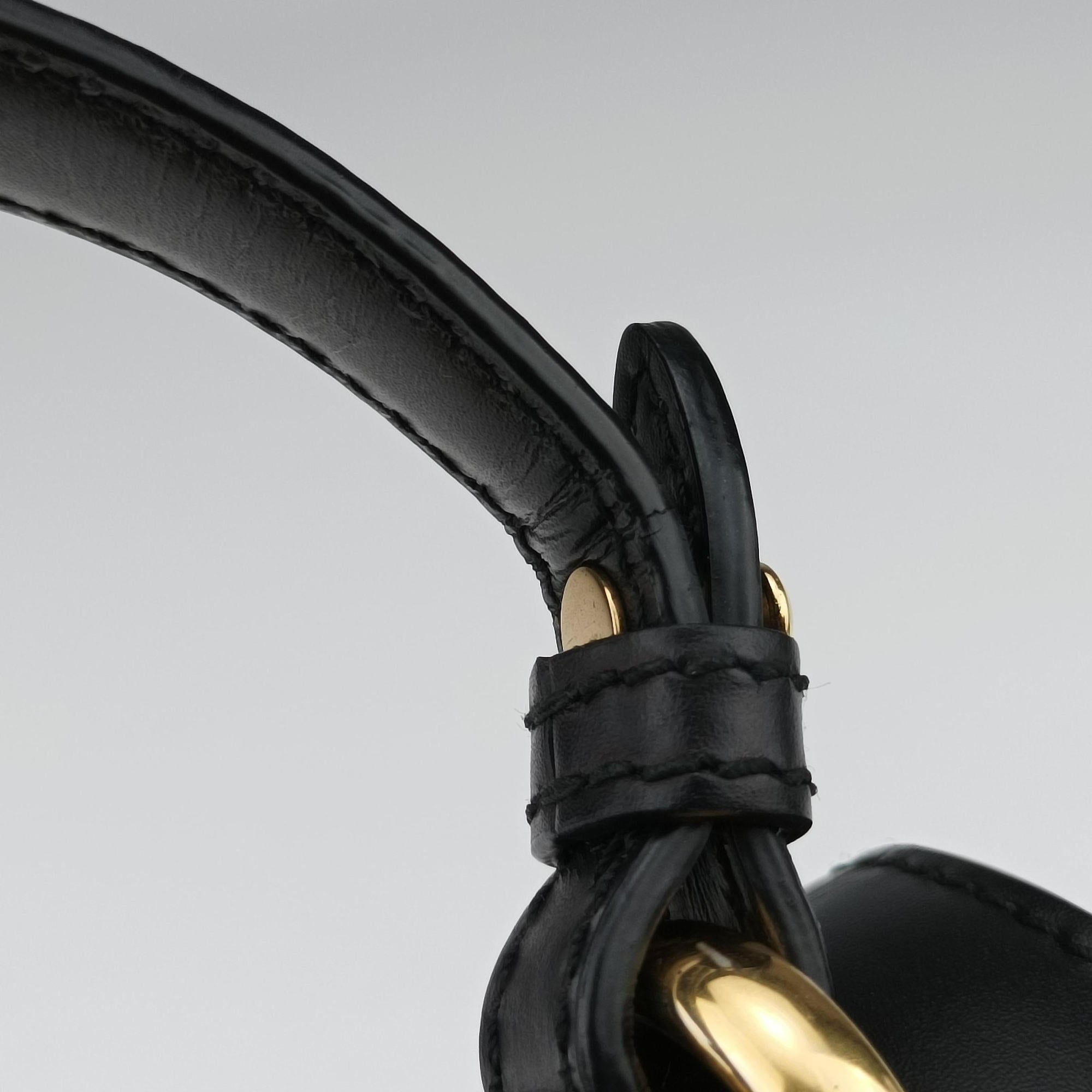 Vintage Gucci Sylvie Black Leather 470270 shoulderbag | stylenewstar