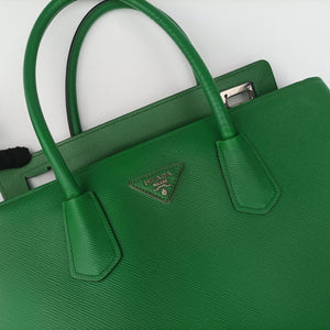 Pre-owned Prada Double Cuir Green SAFFIANO Leather B2756T handbag | stylenewstar