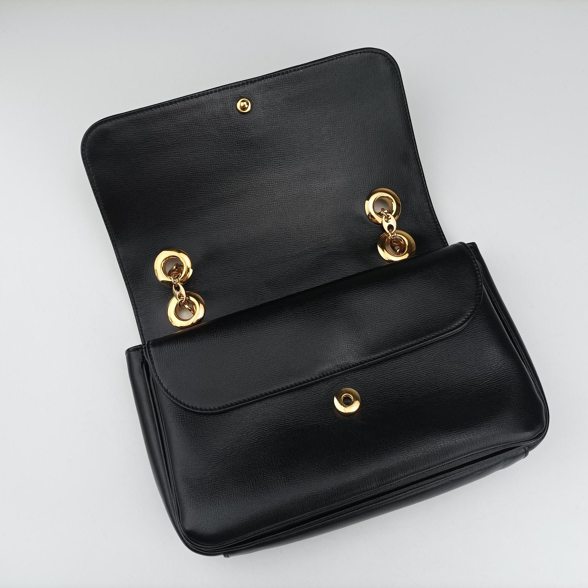 Vintage Gucci Marina Black Leather 576421 shoulderbag | stylenewstar