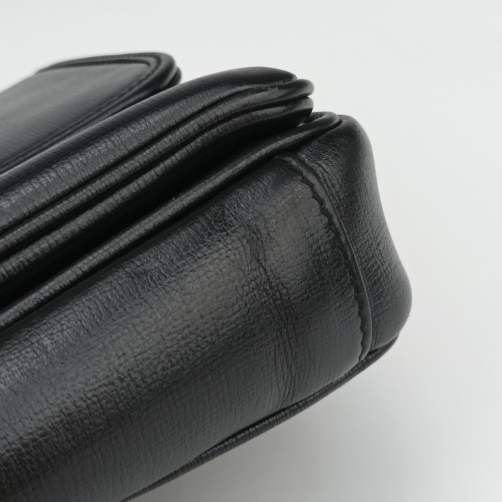 Vintage Gucci Marina Black Leather 576421 shoulderbag | stylenewstar