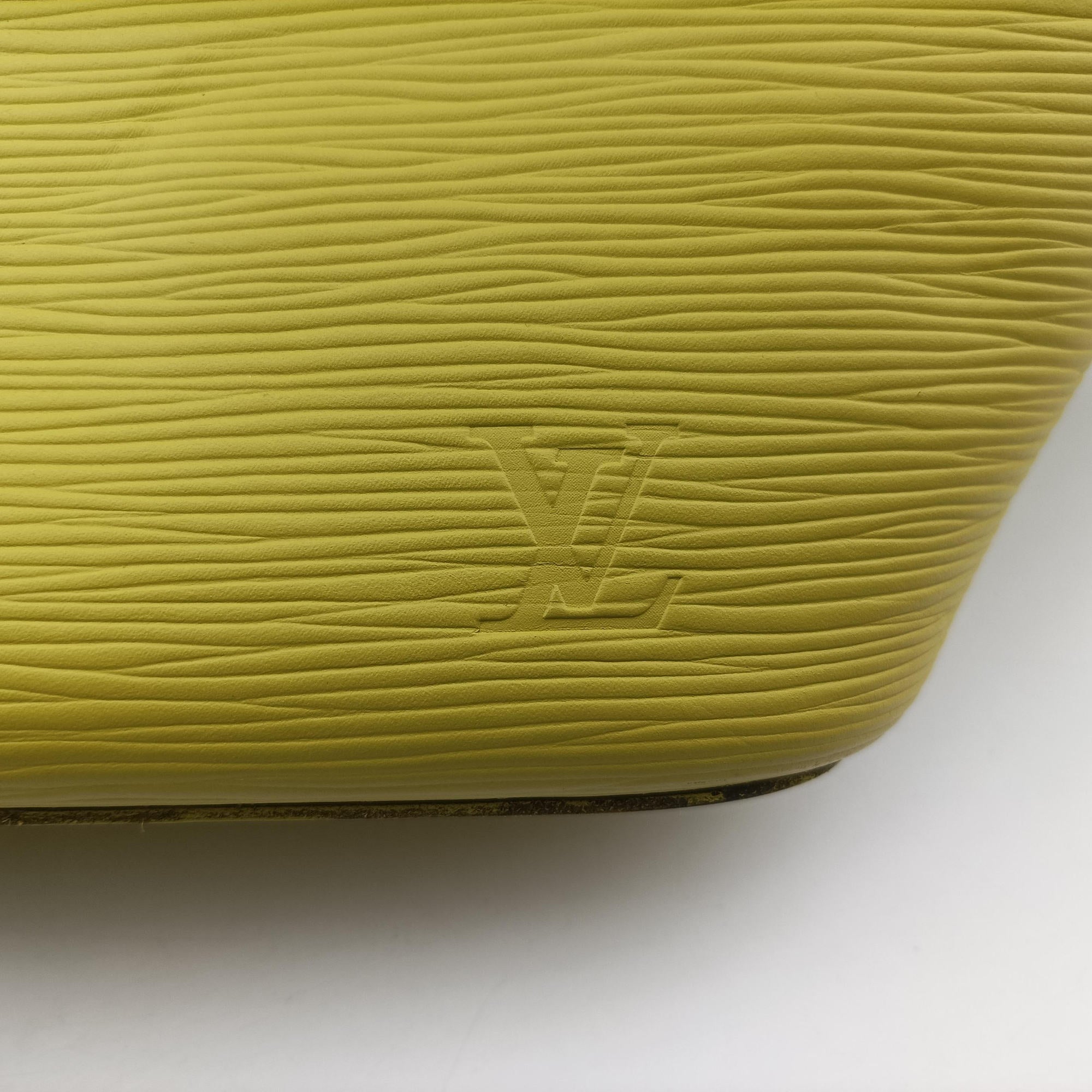 Secondhand Louis Vuitton NEVERFULL PM Pistache Epi M40961 shoulderbag | stylenewstar