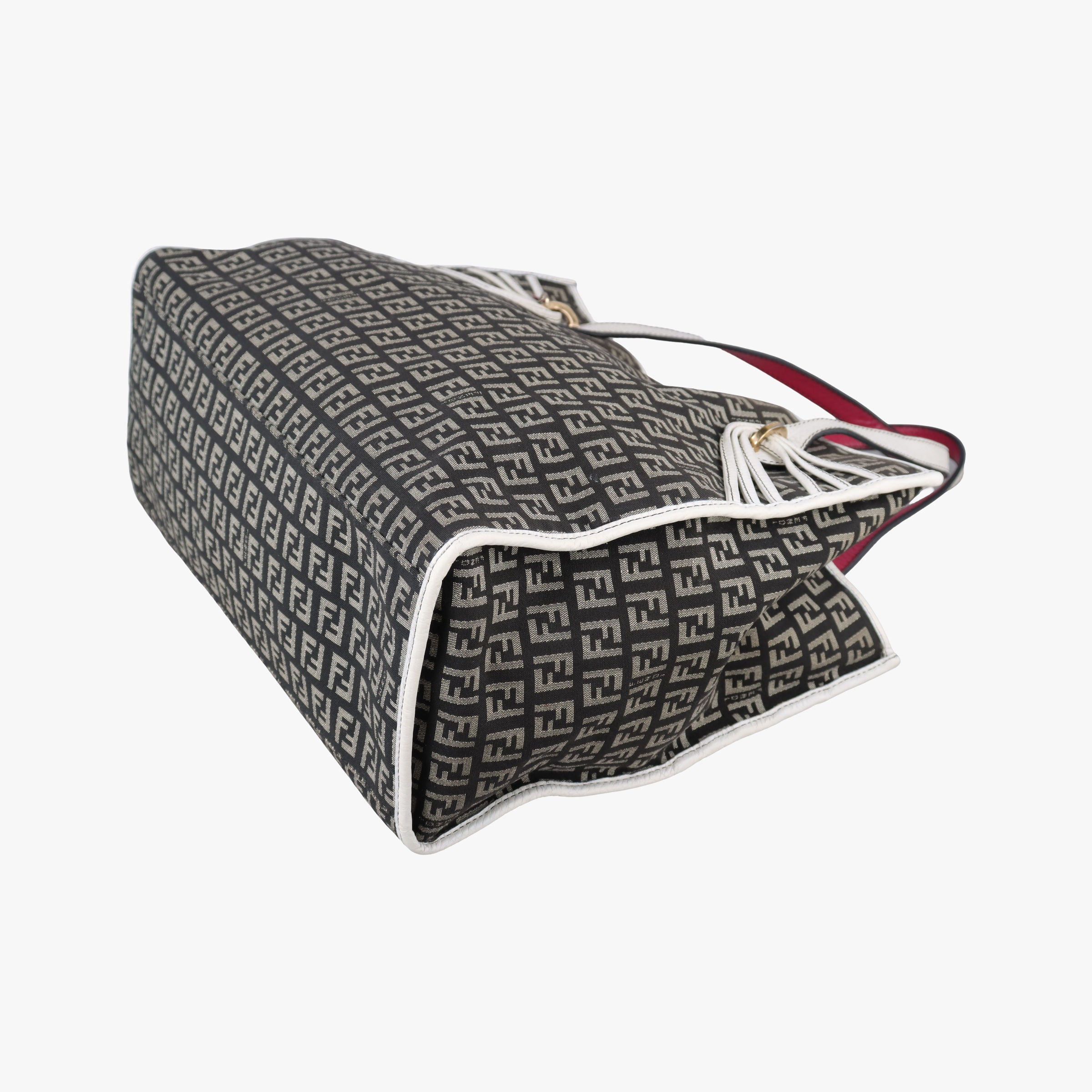 Pre-owned Fendi Zucca Pattern Tote Navy × White Canvas×Leather 8BH153 handbag | stylenewstar