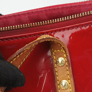 Pre-owned Louis Vuitton Bellevue GM Pomme d'Amour Vernis M93587 handbag | stylenewstar