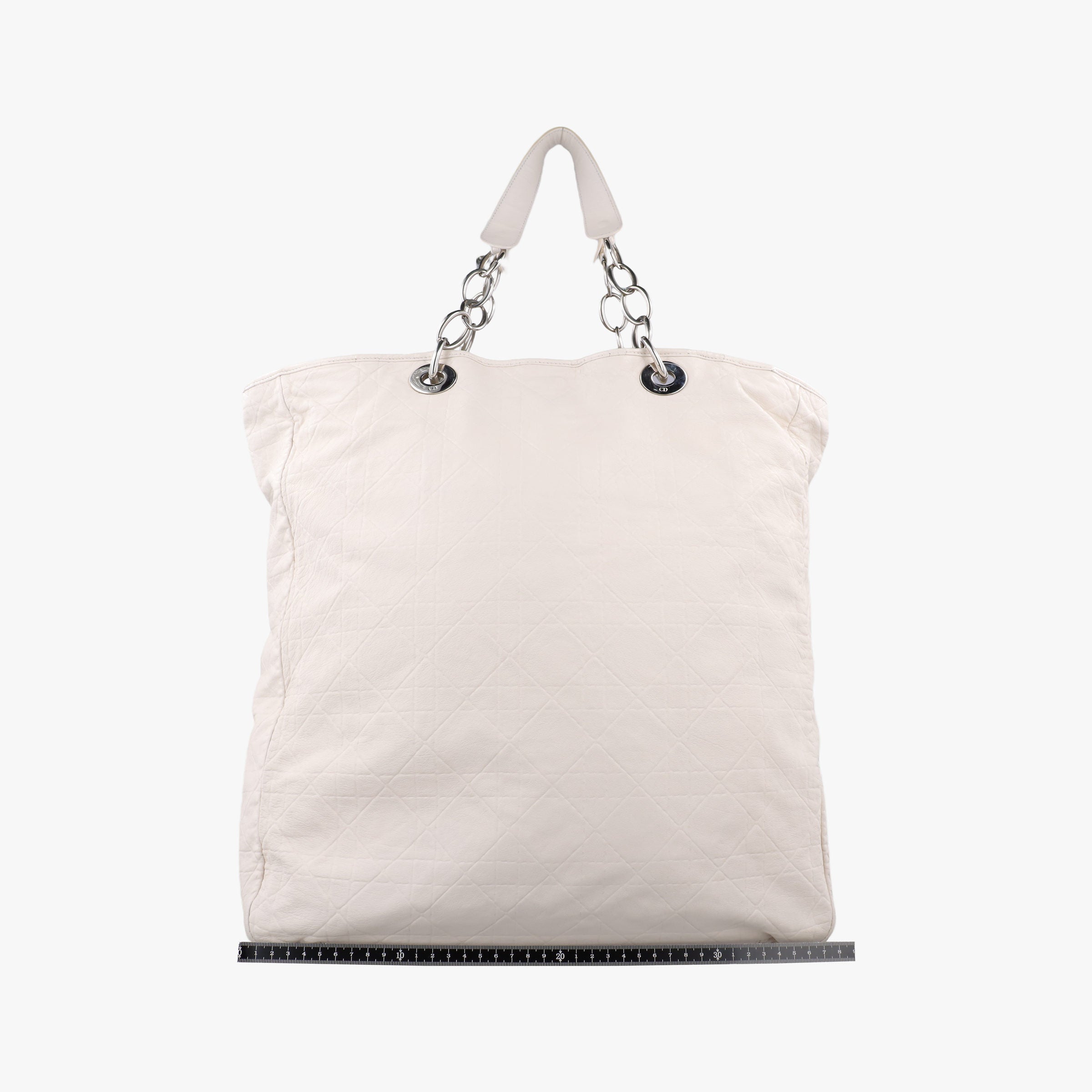 Pre-owned Christian Dior Cannage Dior Soft Shopping White lambskin  handbag | stylenewstar