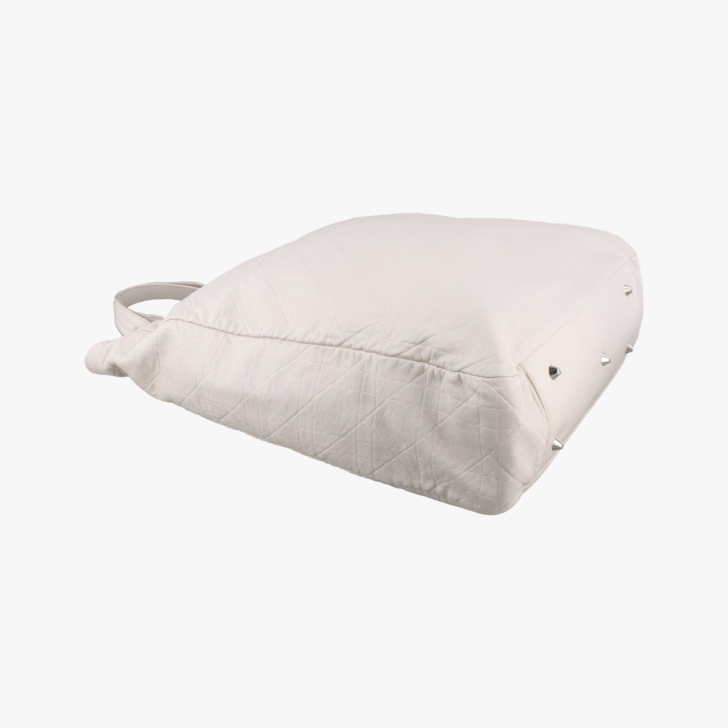 Pre-owned Christian Dior Cannage Dior Soft Shopping White lambskin  handbag | stylenewstar