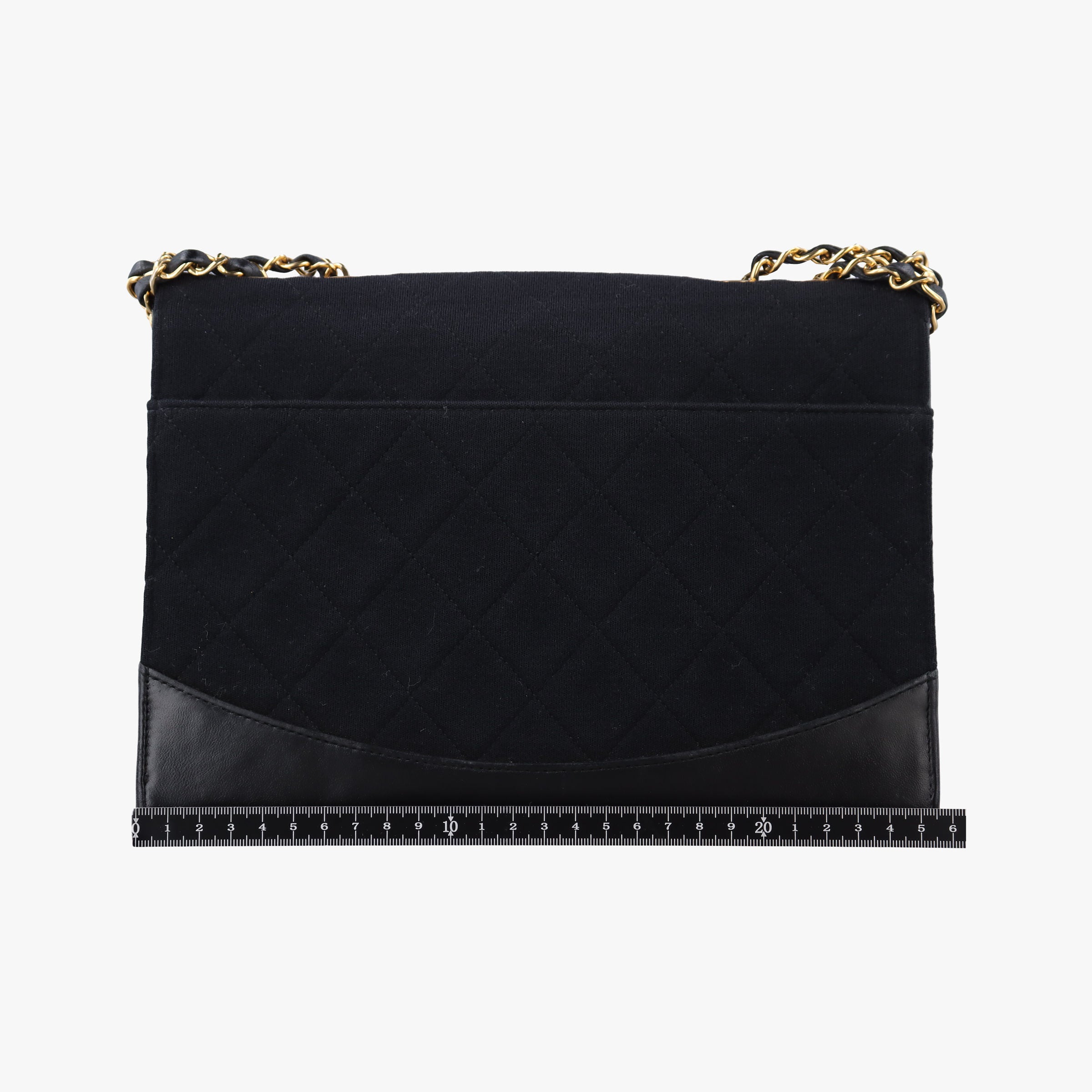 Secondhand Chanel Matelasse Black Lambskin × Cotton  shoulderbag | stylenewstar
