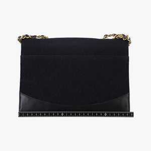 Secondhand Chanel Matelasse Black Lambskin × Cotton  shoulderbag | stylenewstar