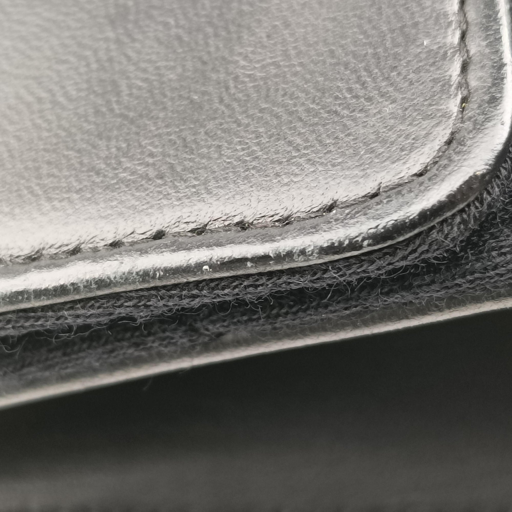 Secondhand Chanel Matelasse Black Lambskin × Cotton  shoulderbag | stylenewstar