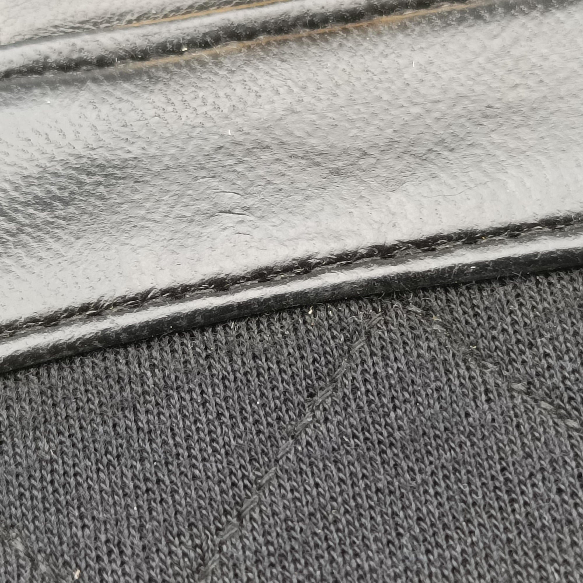 Secondhand Chanel Matelasse Black Lambskin × Cotton  shoulderbag | stylenewstar
