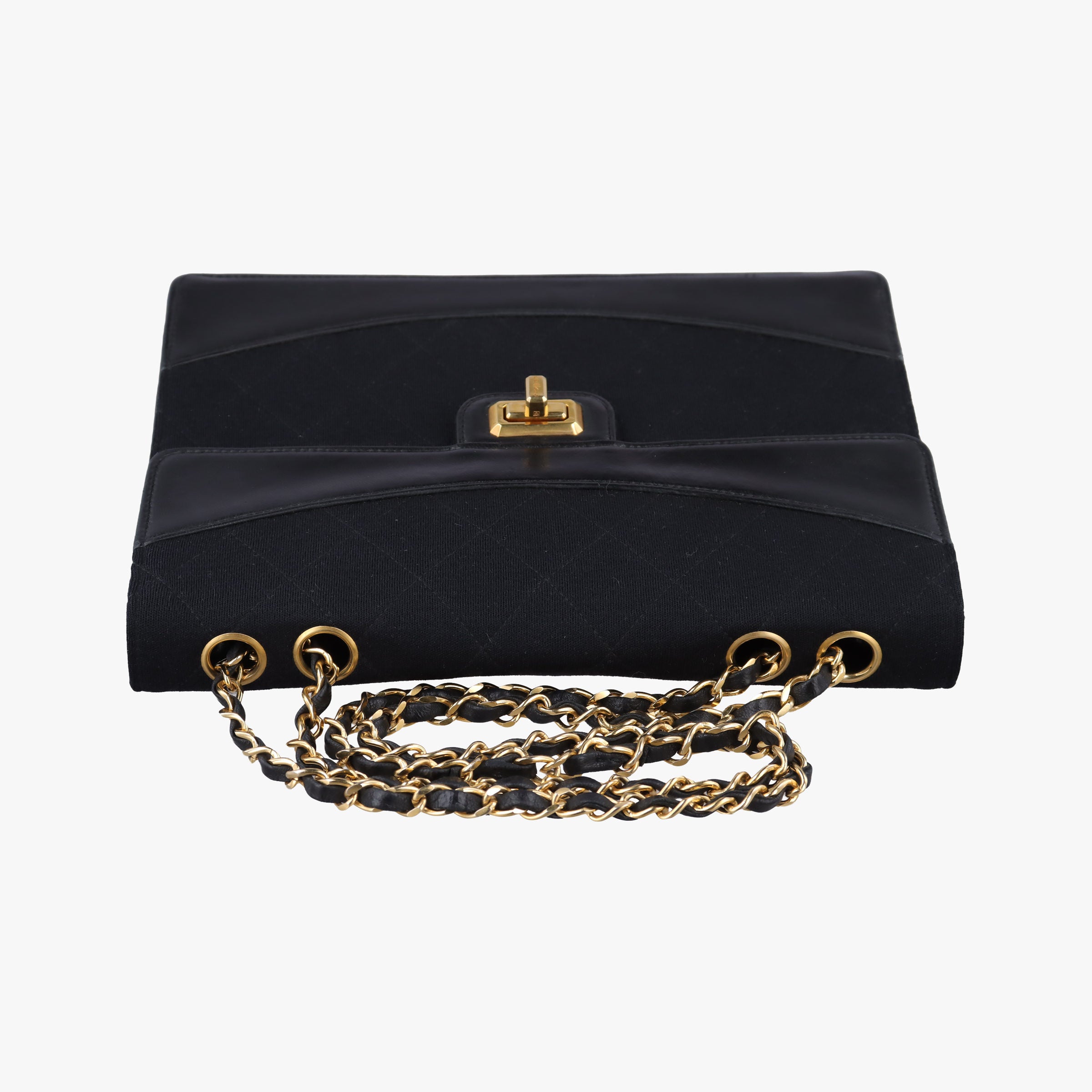 Secondhand Chanel Matelasse Black Lambskin × Cotton  shoulderbag | stylenewstar