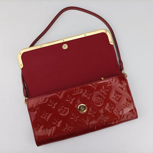Pre-owned Louis Vuitton Rossmore MM Red Vernis M91550 shoulderbag | stylenewstar