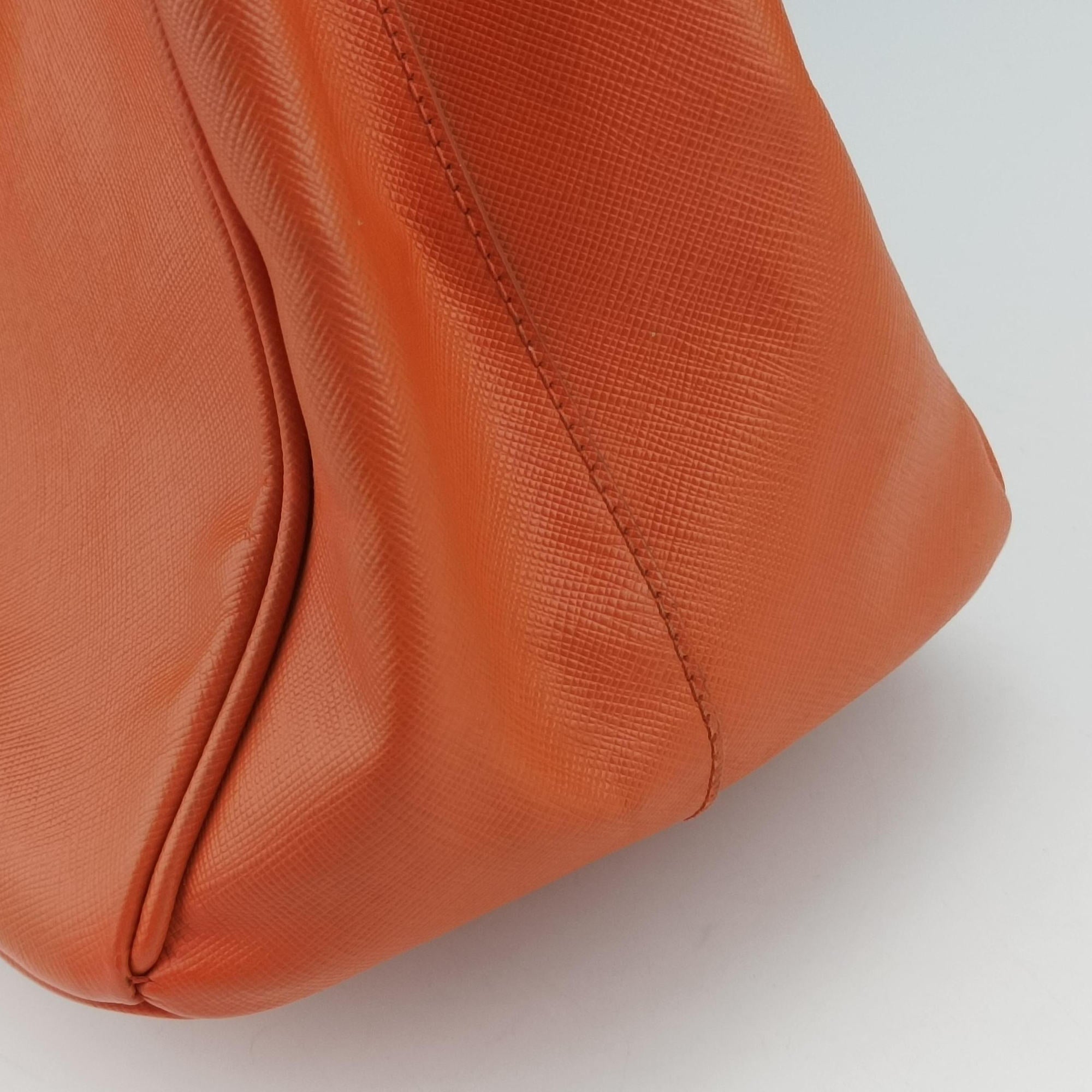 Pre-owned Prada Galleria Orange SAFFIANO Leather BN1844 handbag | stylenewstar