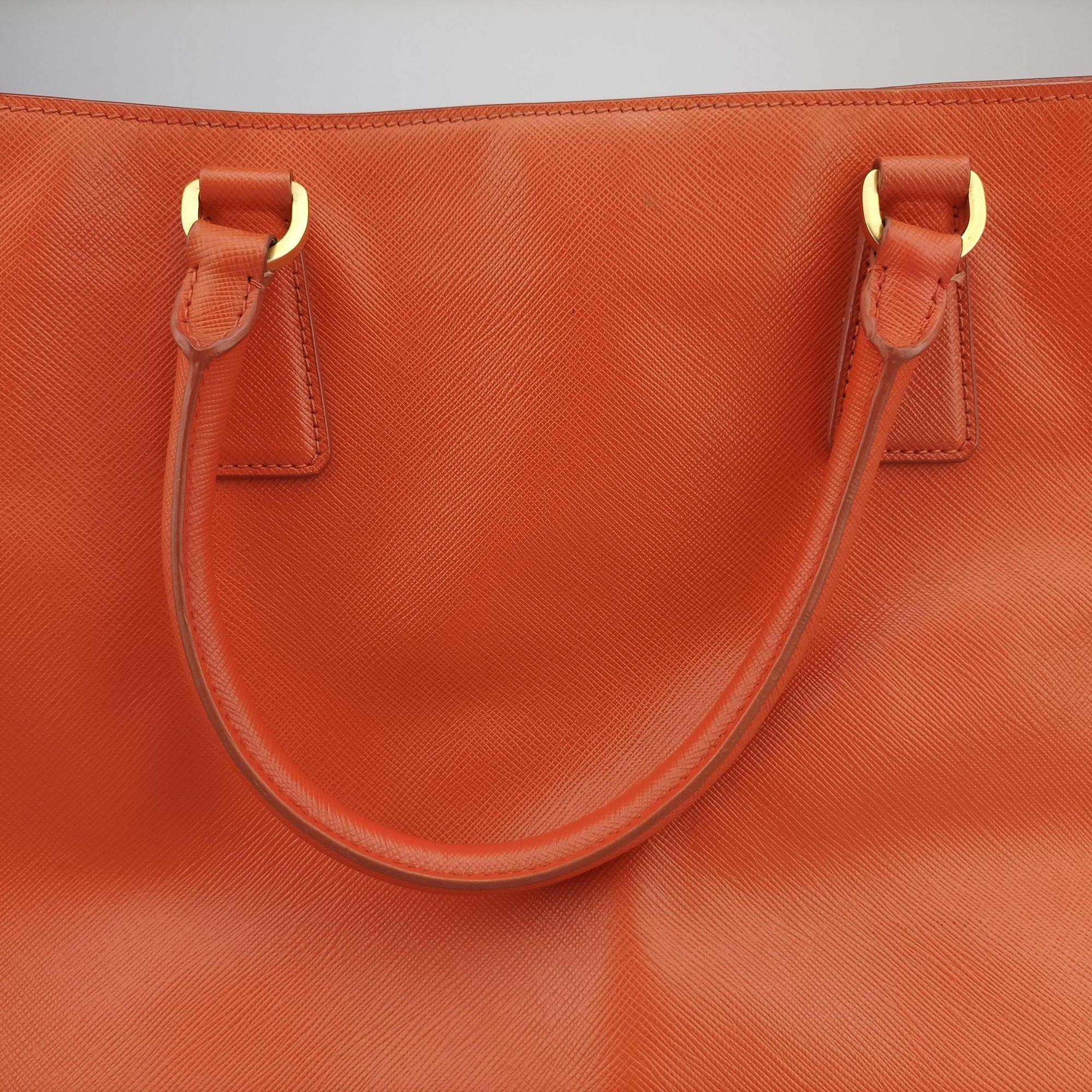Pre-owned Prada Galleria Orange SAFFIANO Leather BN1844 handbag | stylenewstar