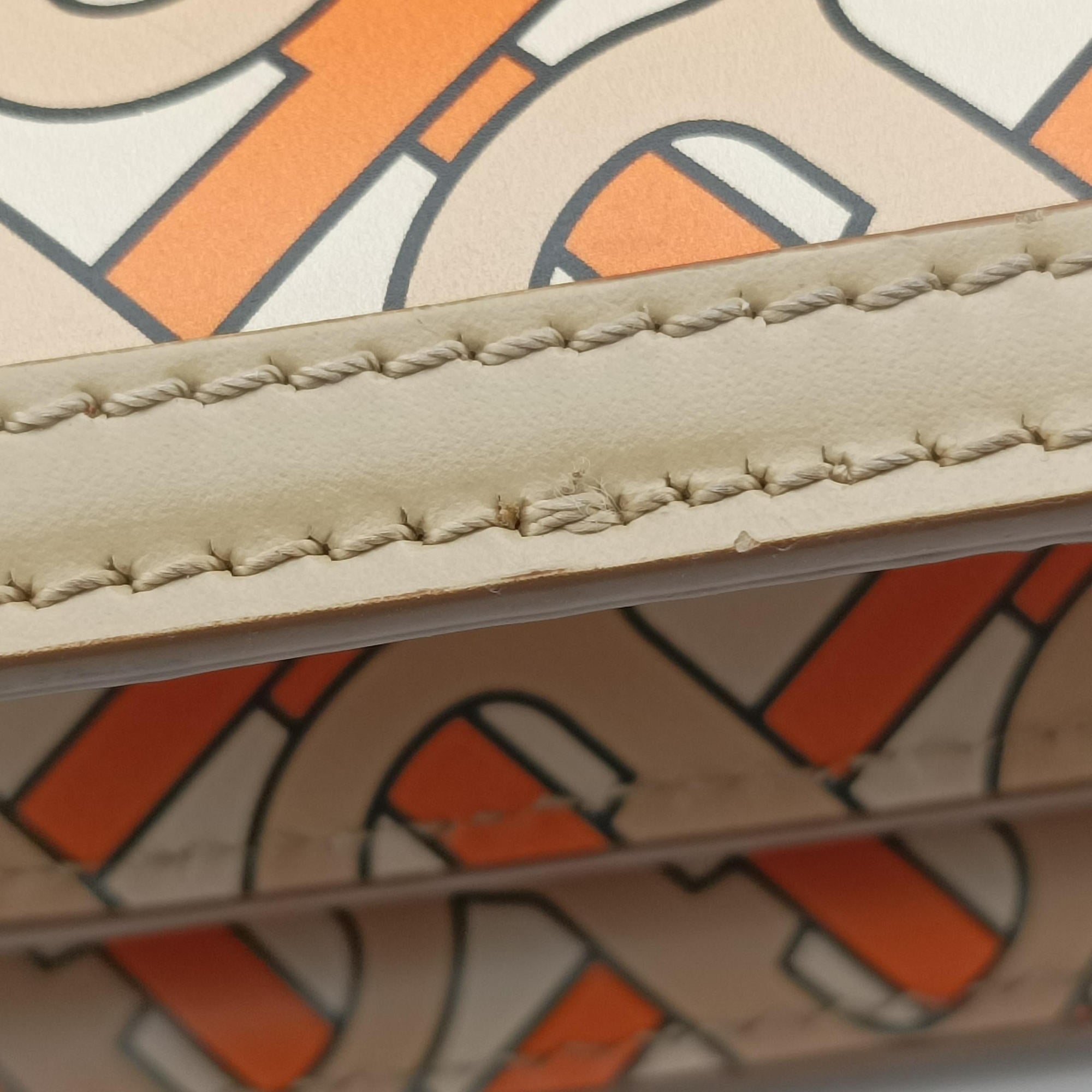 Secondhand Burberry Pochette Multicolour Leather  shoulderbag | stylenewstar