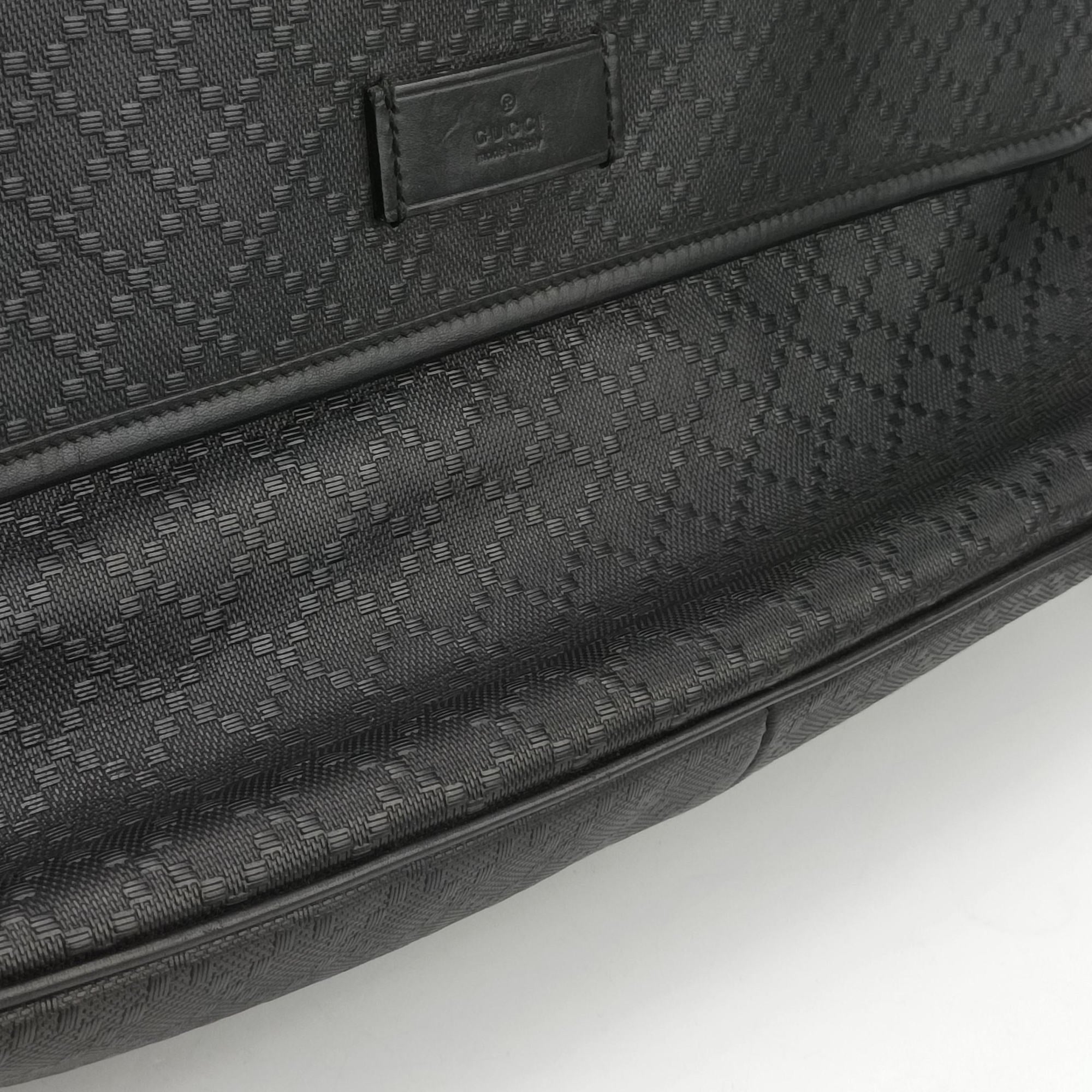 Pre-owned Gucci Guccissima Messenger Black Leather 223665 shoulderbag | stylenewstar