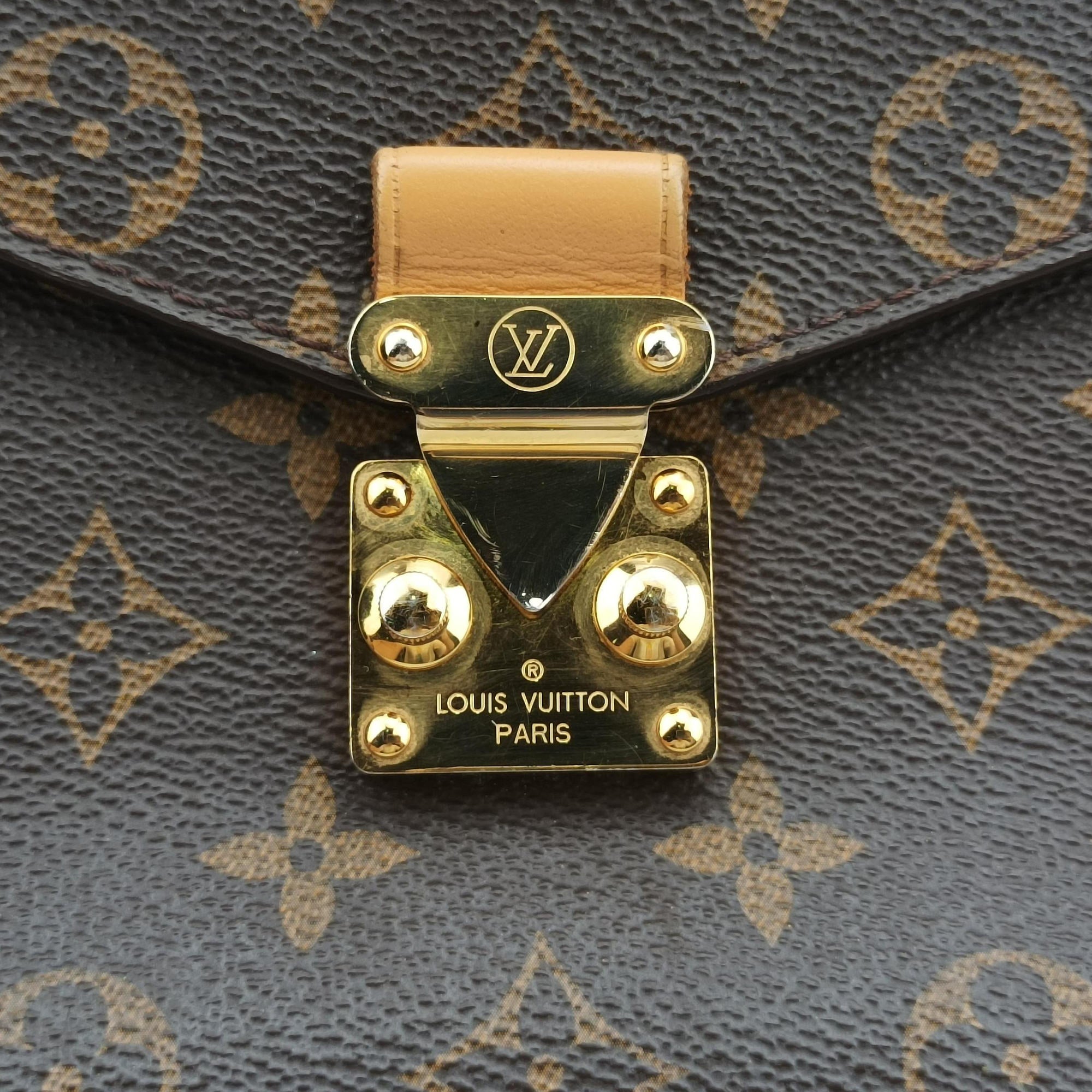 Pre-owned Louis Vuitton Pochette Metis MM Brown Monogram Canvas M44875 shoulderbag | stylenewstar