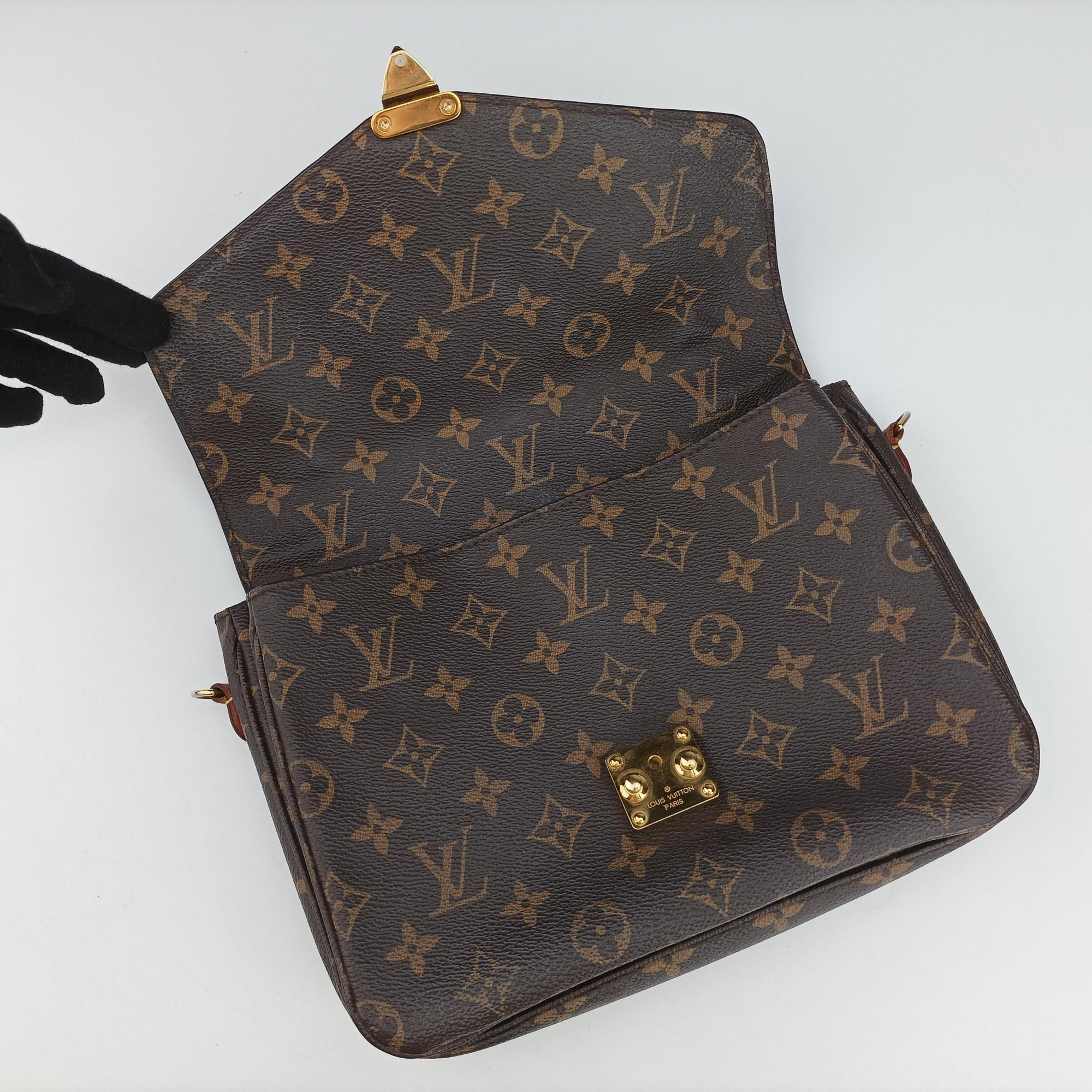 Pre-owned Louis Vuitton Pochette Metis MM Brown Monogram Canvas M44875 shoulderbag | stylenewstar