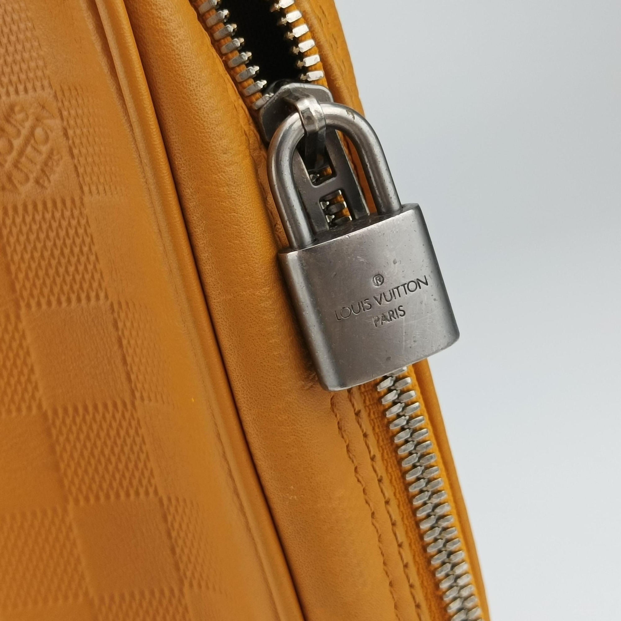 Vintage Louis Vuitton Porte Documents Voyage SOLAR Damier Infini N41218 handbag | stylenewstar
