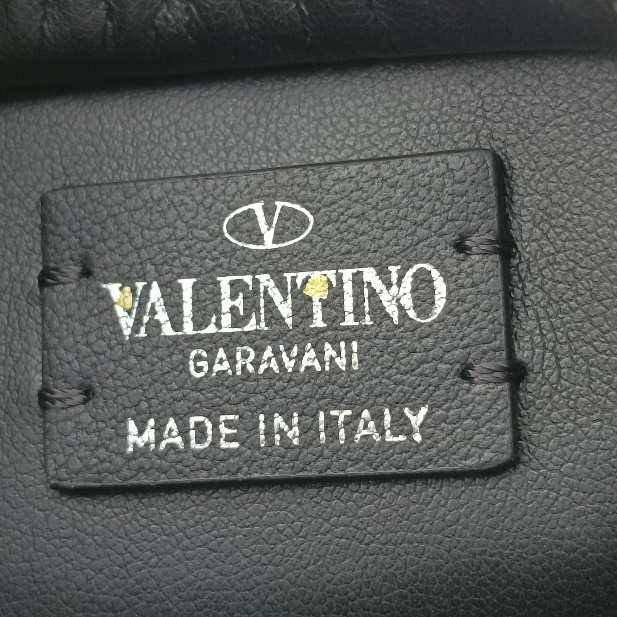 Secondhand Valentino VLTN Logo White x Black Leather  bum bag/waist bag | stylenewstar