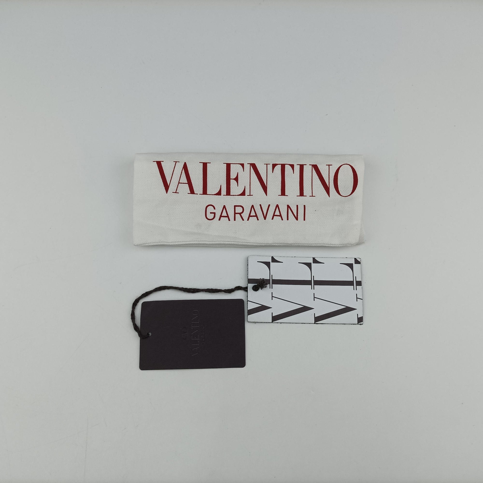 Secondhand Valentino VLTN Logo White x Black Leather  bum bag/waist bag | stylenewstar