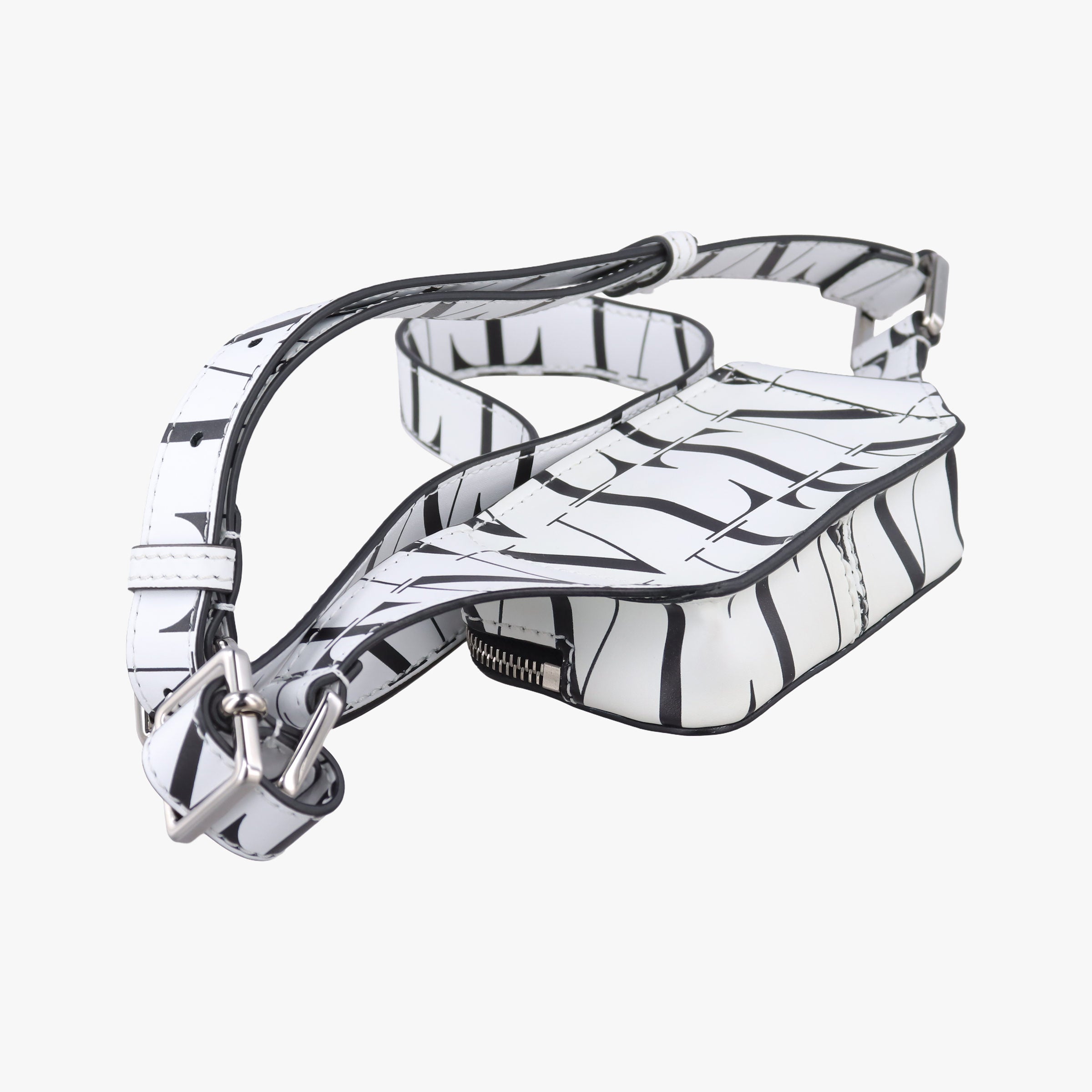 Secondhand Valentino VLTN Logo White x Black Leather  bum bag/waist bag | stylenewstar