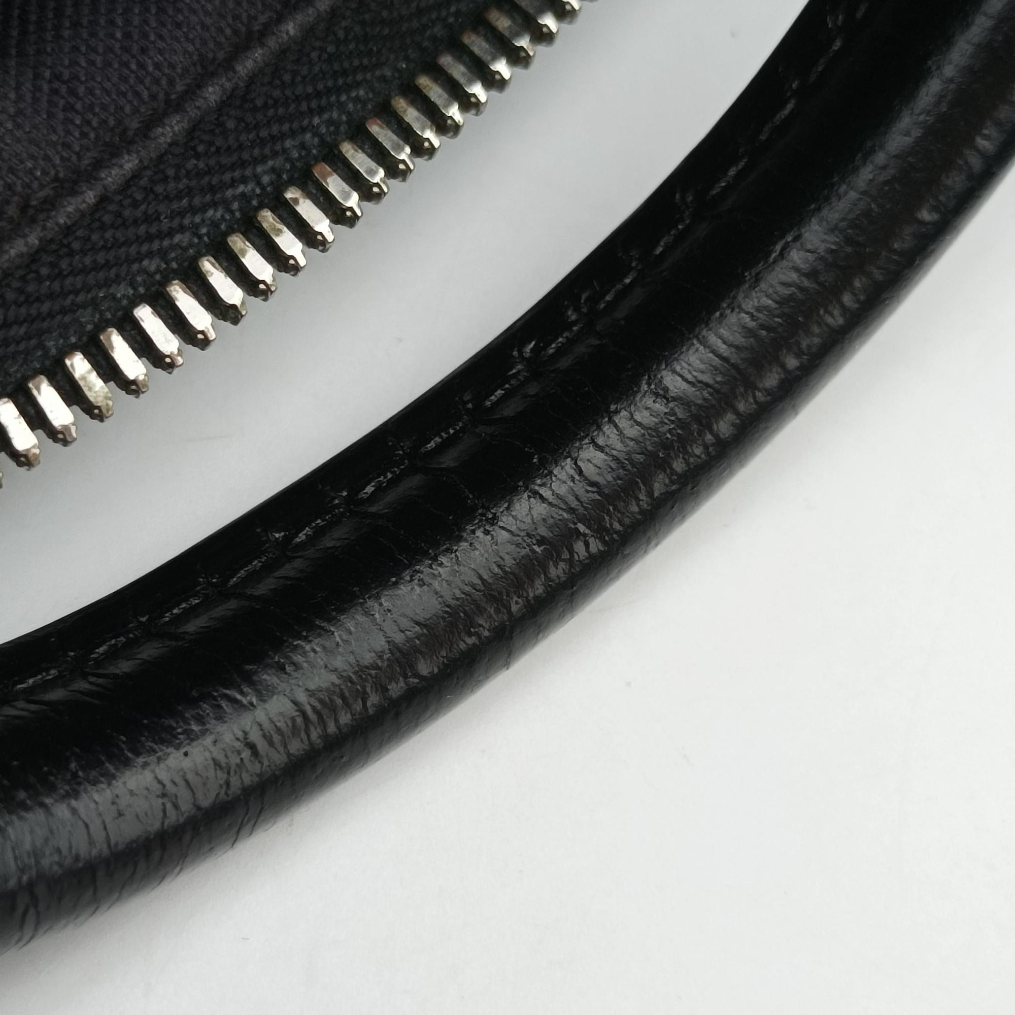 Pre-owned Louis Vuitton Porte Documents Jour Noir Damier Graphite N48224 handbag | stylenewstar