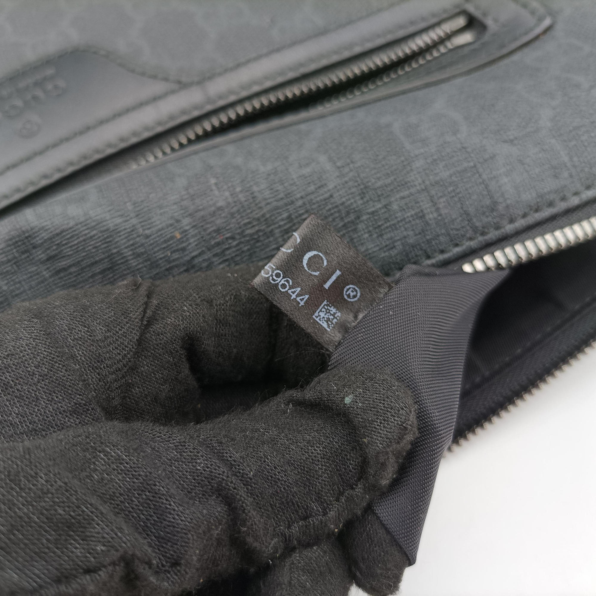 Pre-owned Gucci GG Supreme Black PVC coated canvas 322279 shoulderbag | stylenewstar