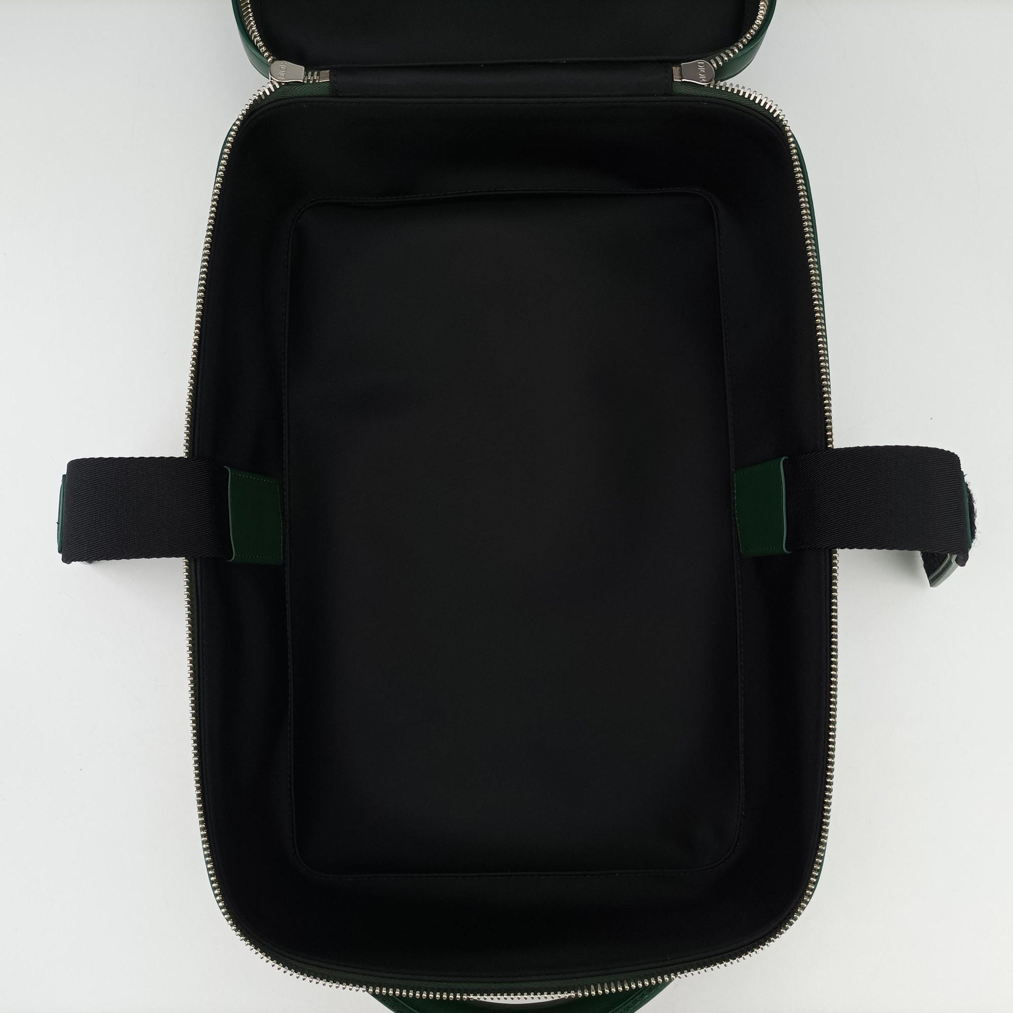 Pre-owned Christian Dior Dior World Tour Capsule Green Leather  shoulderbag | stylenewstar