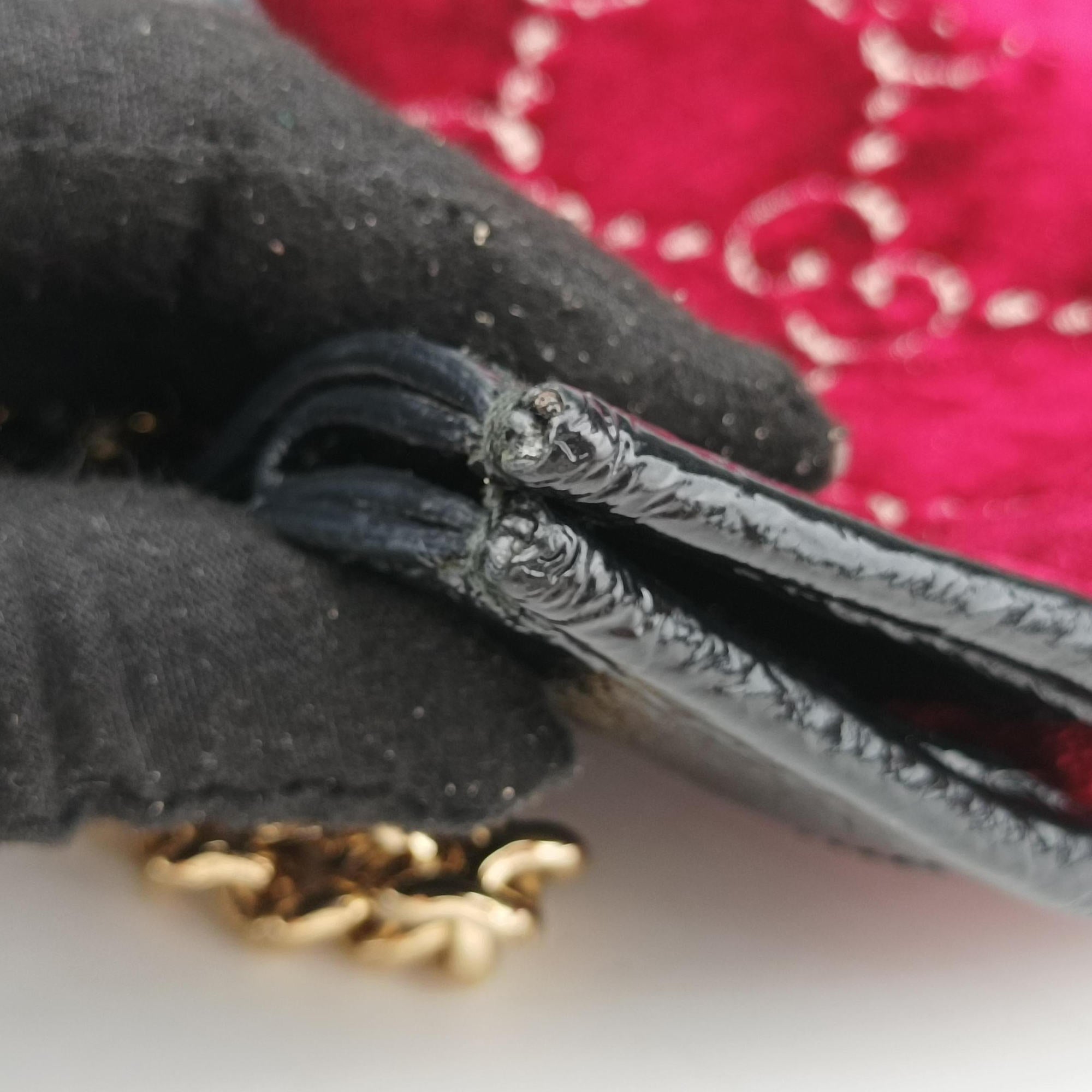 Vintage Gucci Rajah Red × Black velour × Leather 537219 shoulderbag | stylenewstar