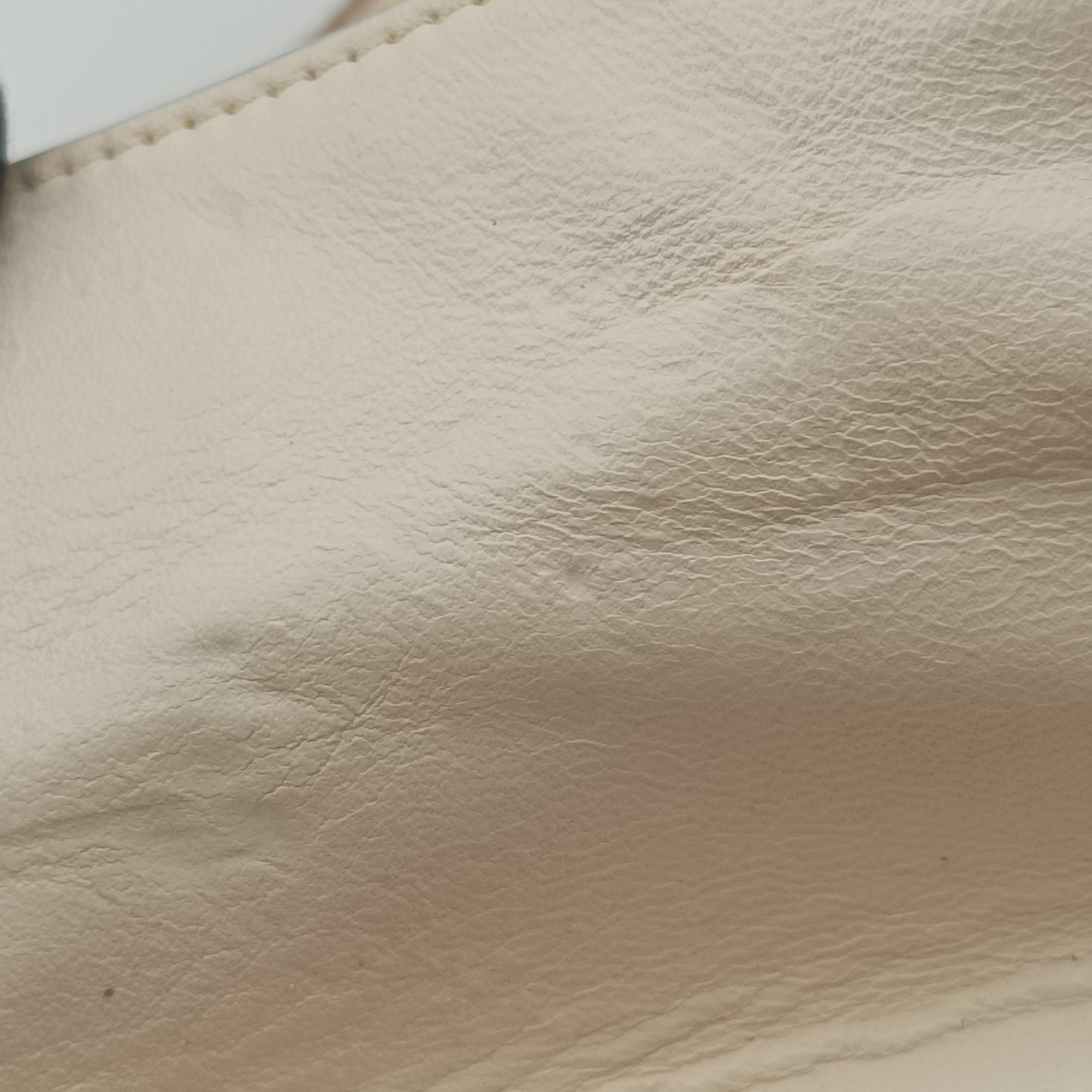 Vintage VERSACE Medusa Palazzo White lambskin  shoulderbag | stylenewstar