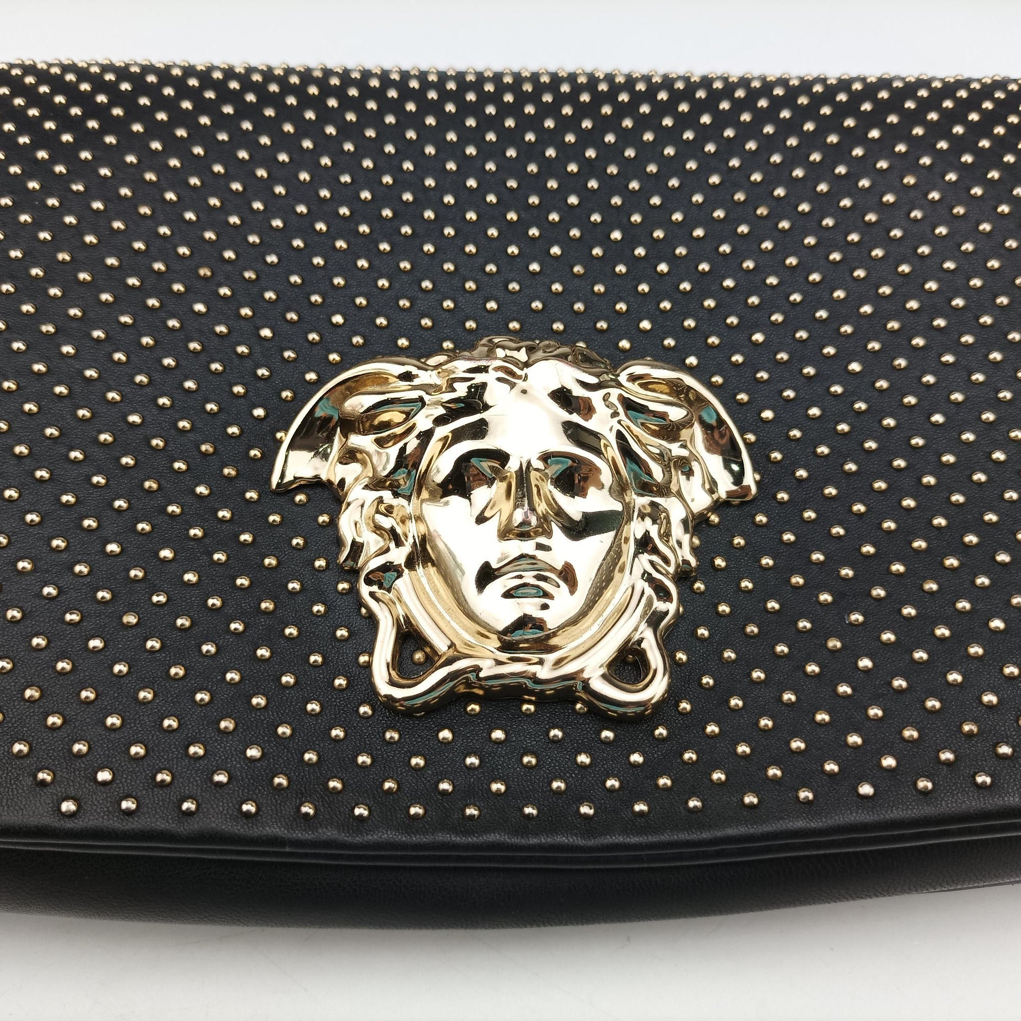 Vintage VERSACE La Medusa Black Leather  shoulderbag | stylenewstar