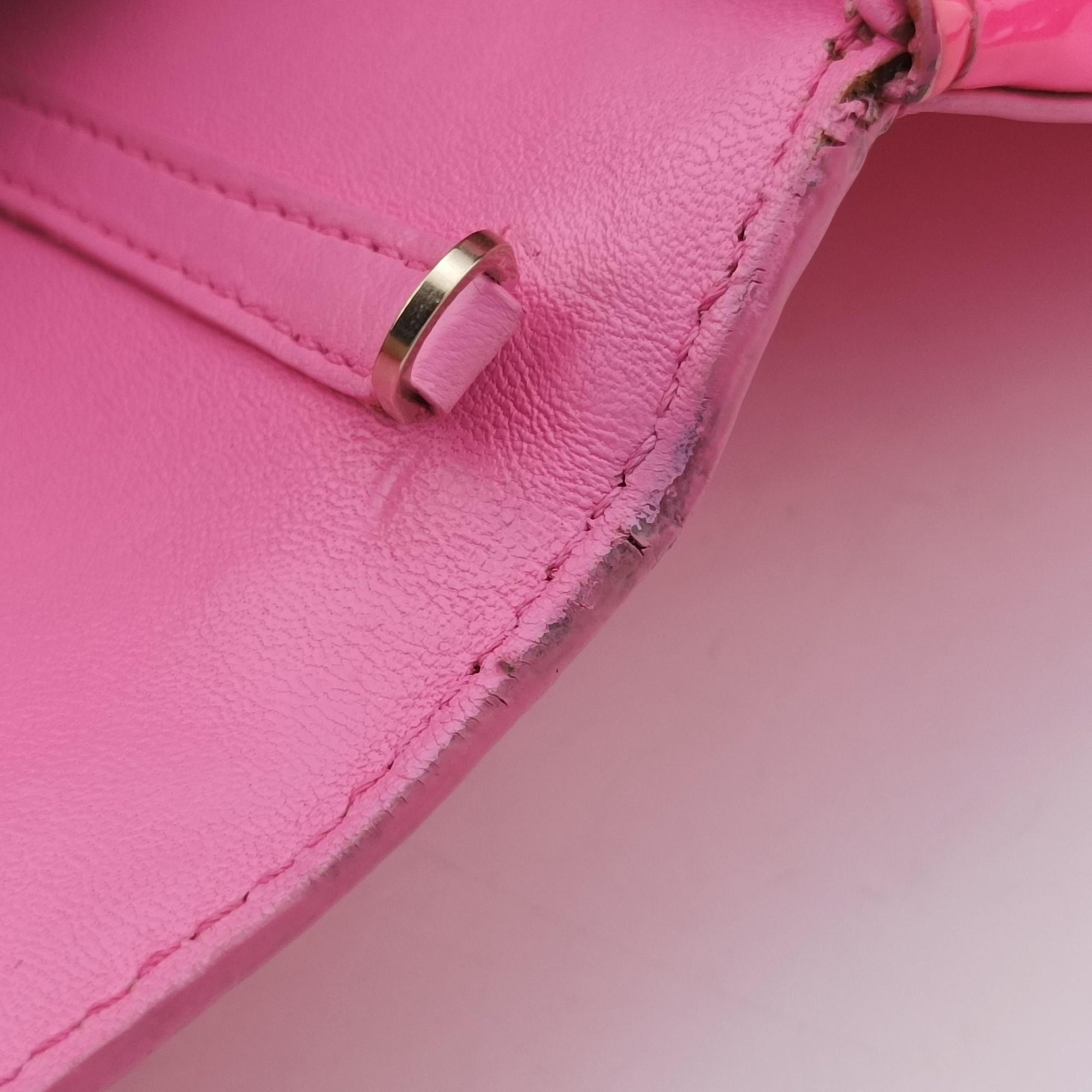 Secondhand VERSACE Medusa Rose Patent  clutchbag | stylenewstar
