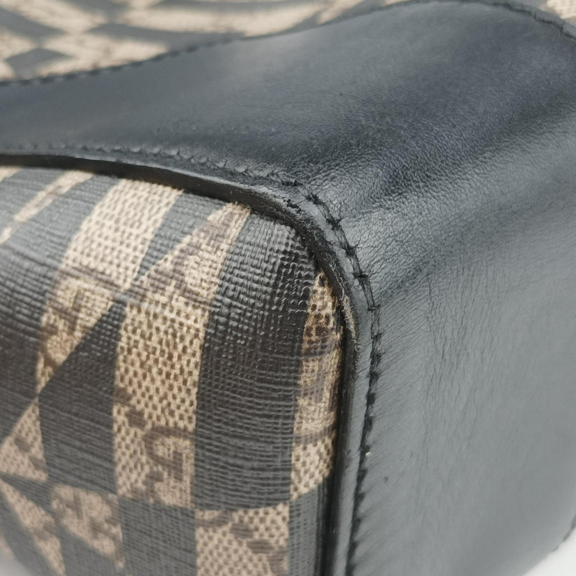 Pre-owned Gucci KALEIDO beige×black PVC coated canvas×Leather 406384 handbag | stylenewstar