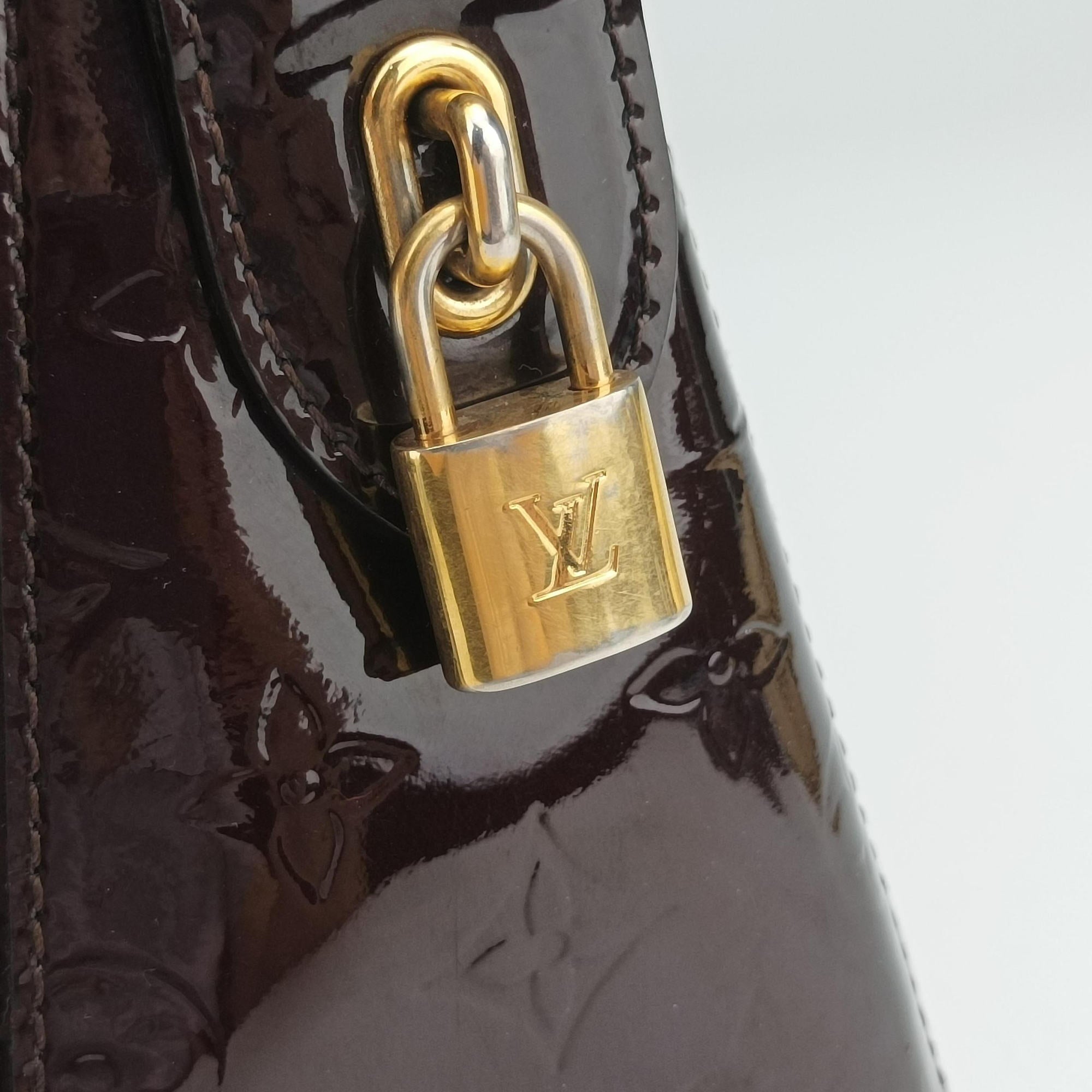 Pre-owned Louis Vuitton Melrose Avenue AMARANTE Vernis M93757 handbag | stylenewstar