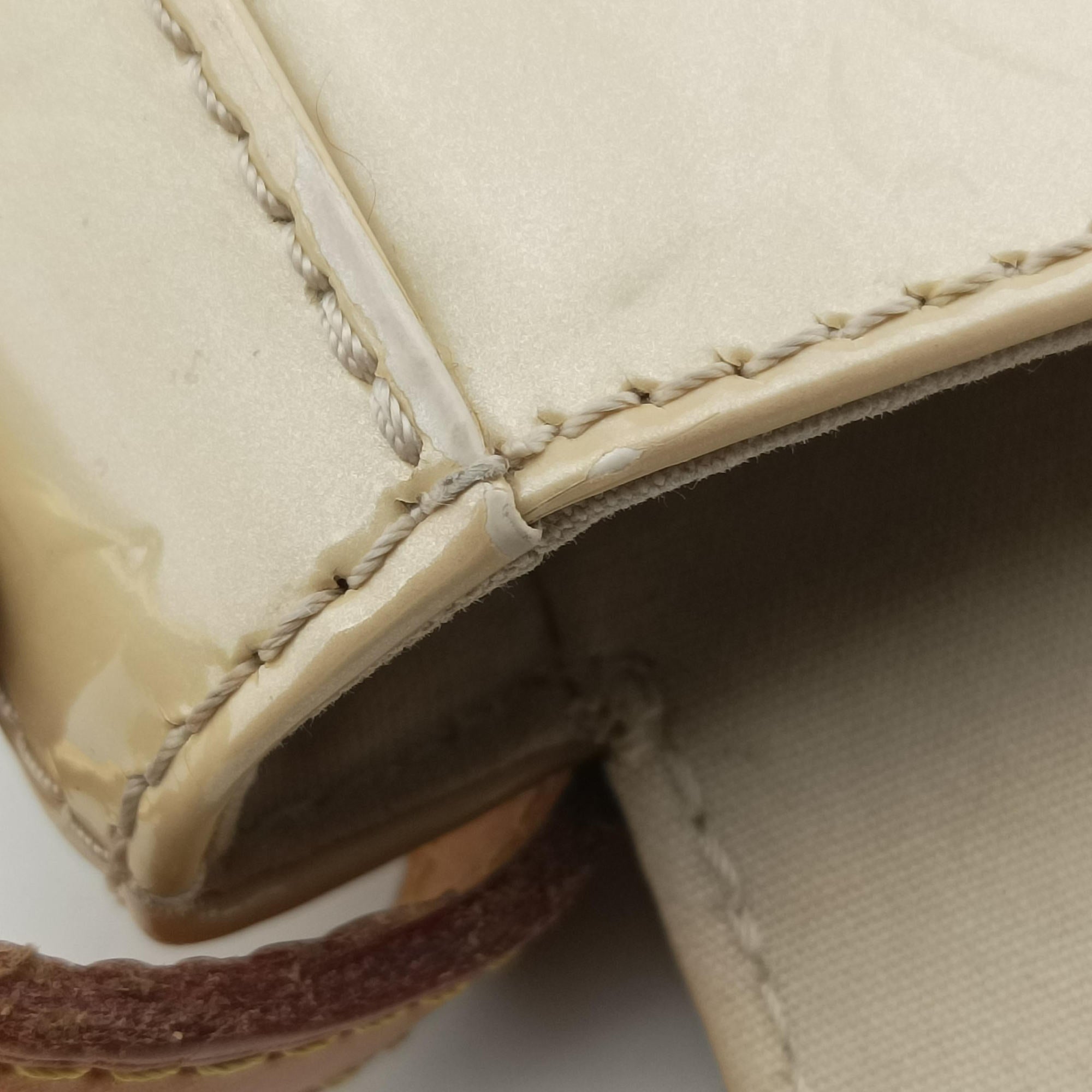 Pre-owned Louis Vuitton Bellflower PM Beige Vernis M91731 shoulderbag | stylenewstar