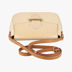 Pre-owned Louis Vuitton Bellflower PM Beige Vernis M91731 shoulderbag | stylenewstar