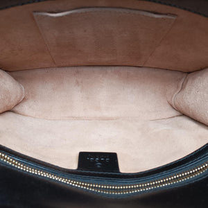 Pre-owned Gucci Sylvie Black Leather 421882 shoulderbag | stylenewstar