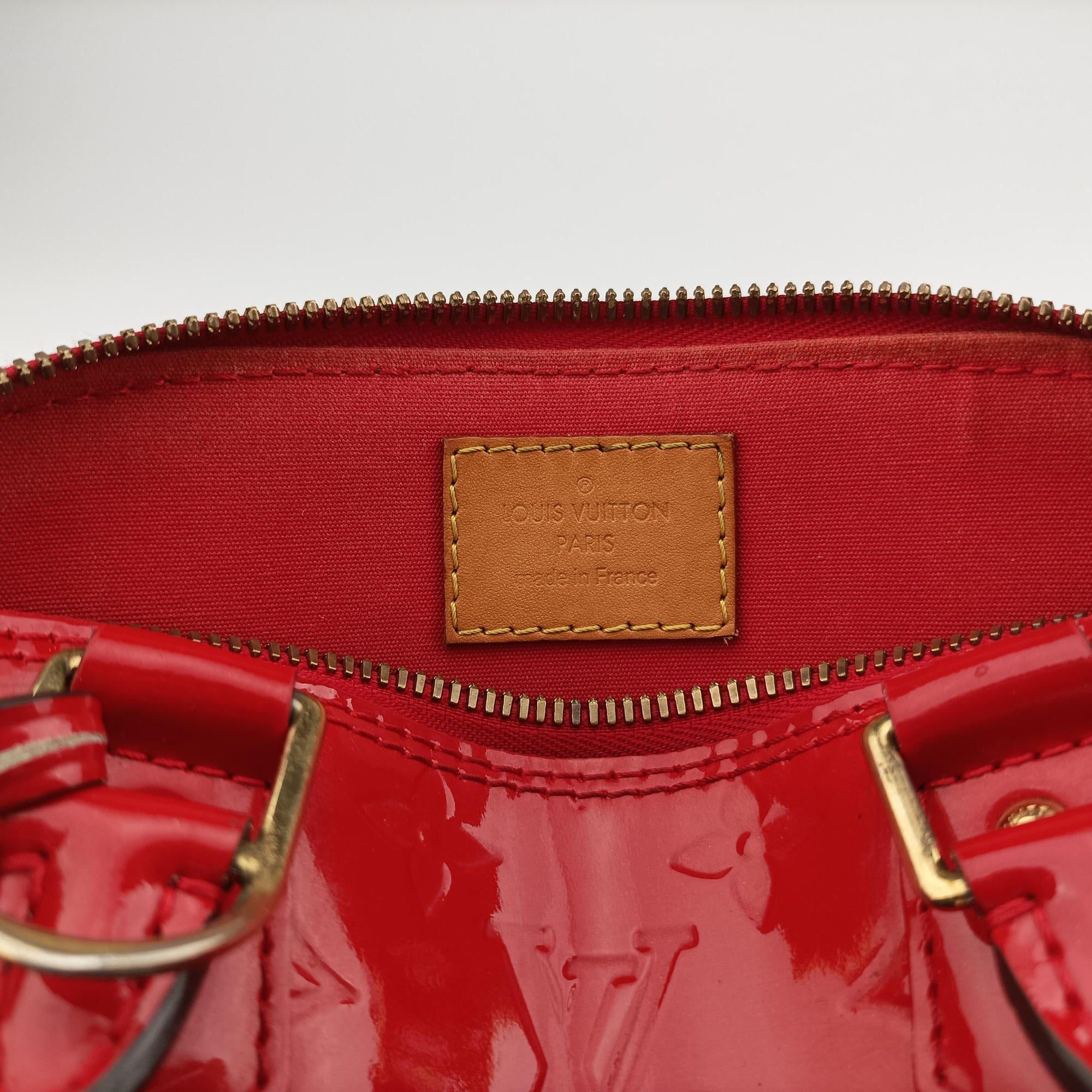 Vintage Louis Vuitton Alma BB CERISE Vernis M90174 shoulderbag | stylenewstar