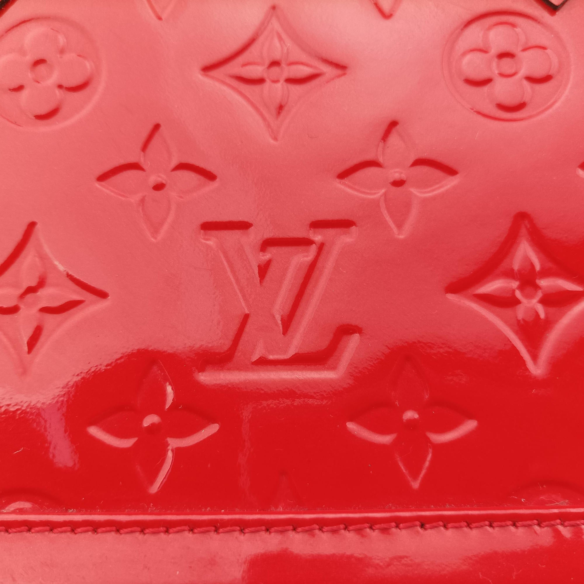 Vintage Louis Vuitton Alma BB CERISE Vernis M90174 shoulderbag | stylenewstar