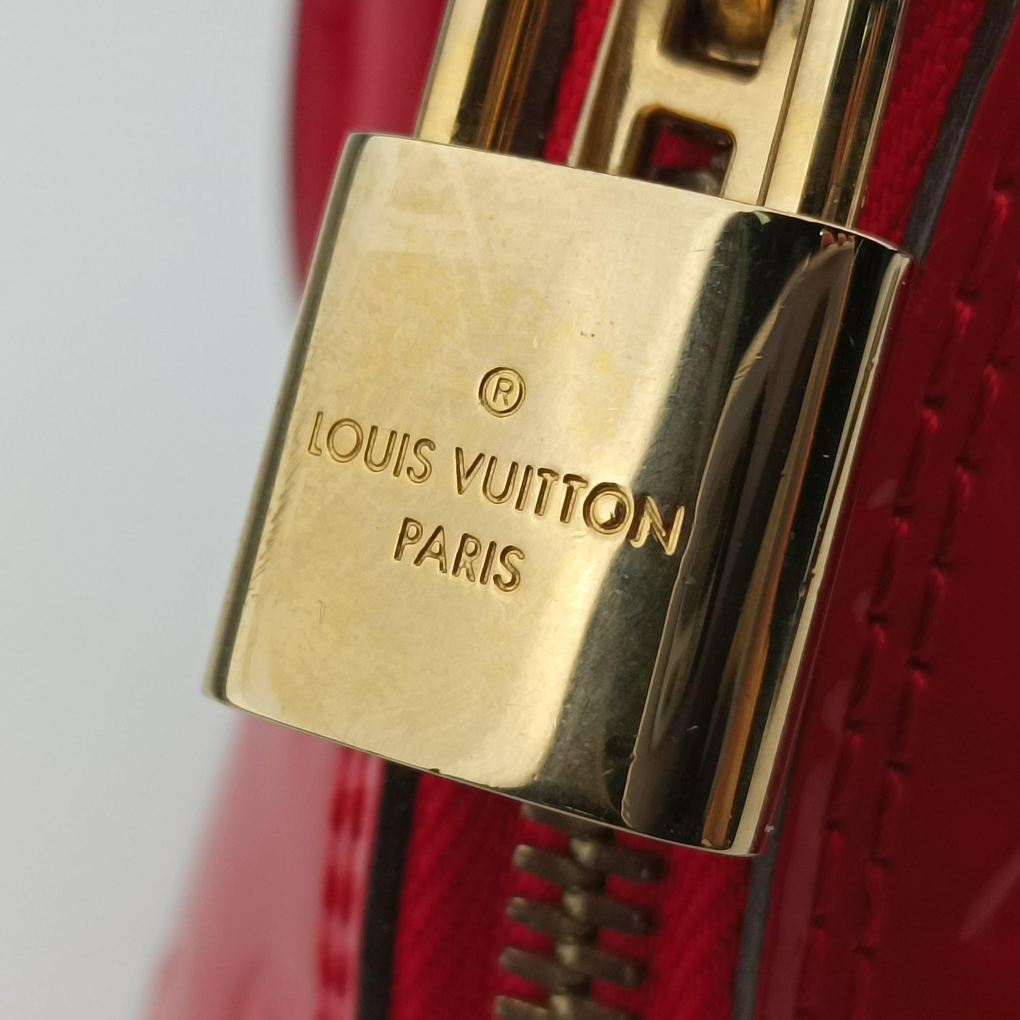 Vintage Louis Vuitton Alma BB CERISE Vernis M90174 shoulderbag | stylenewstar
